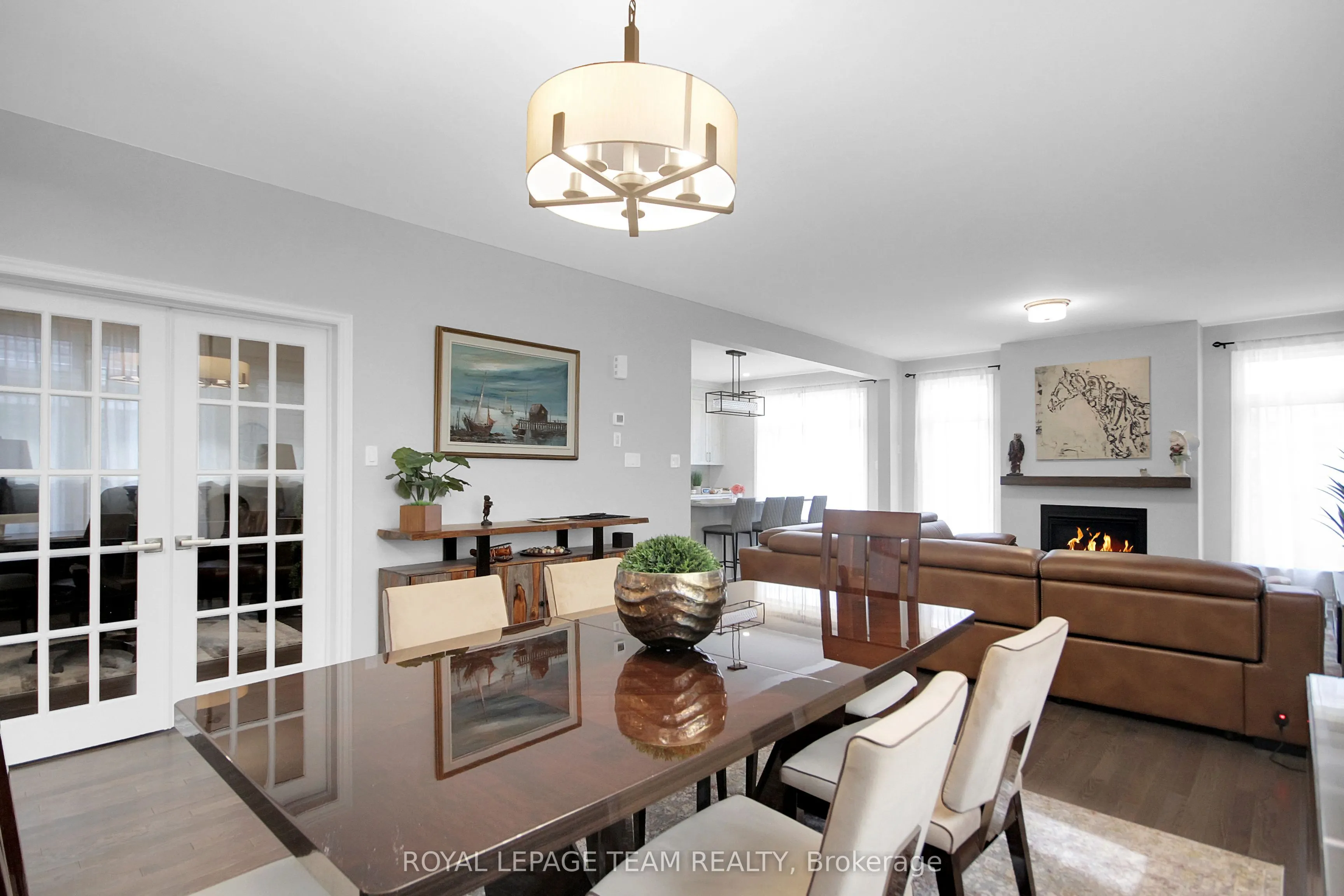 961 Beckton Heights W