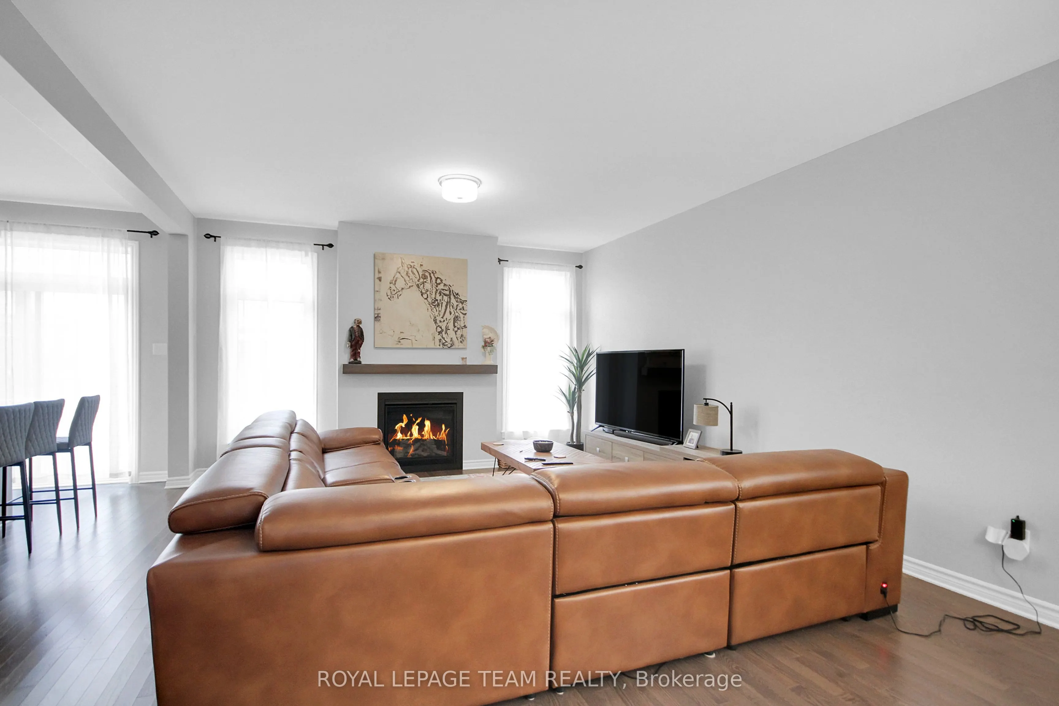 961 Beckton Heights W
