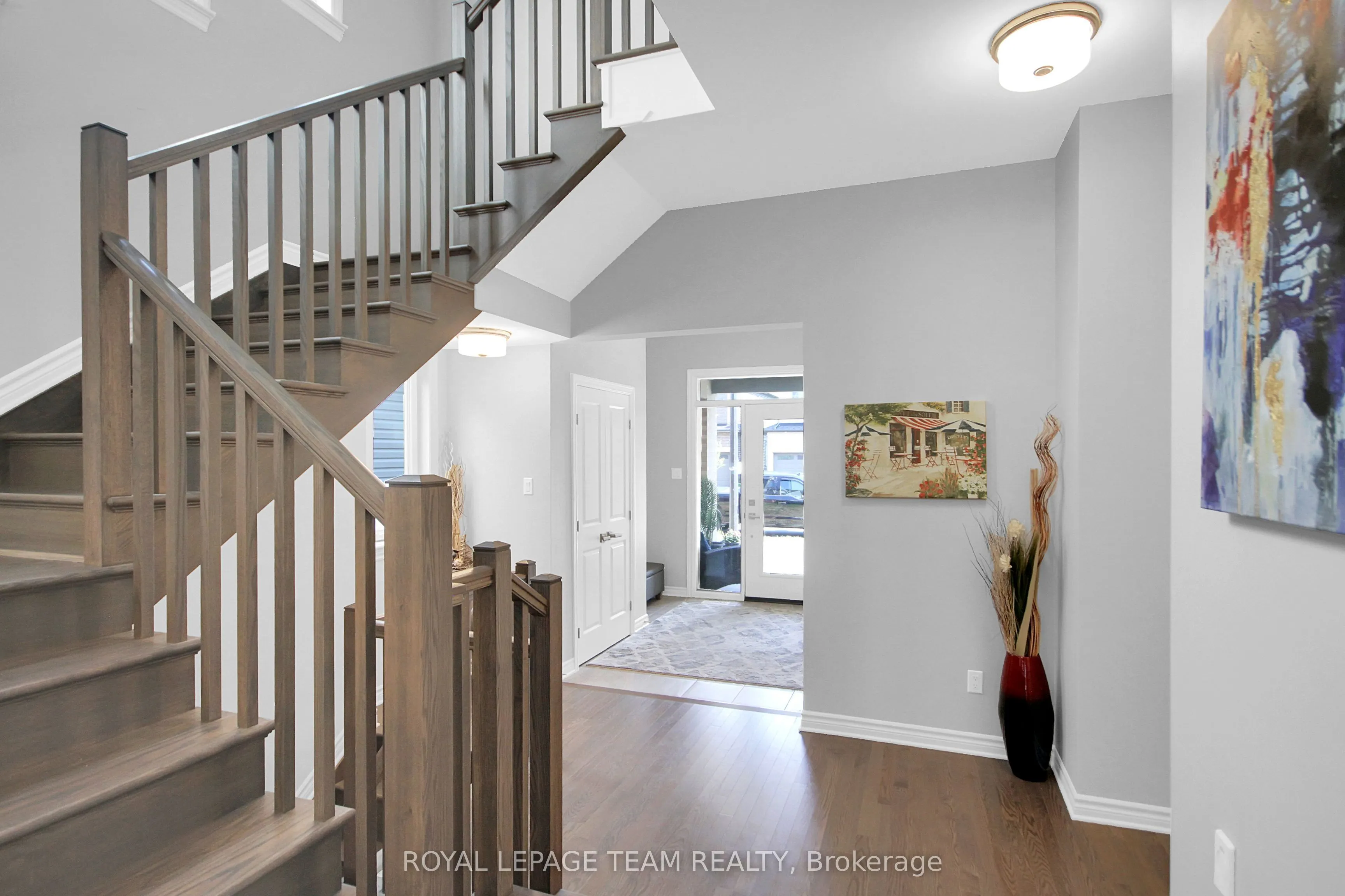 961 Beckton Heights W