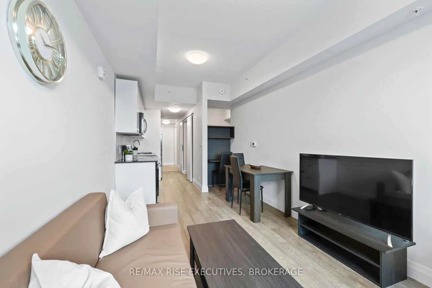 652 Princess Street, #515