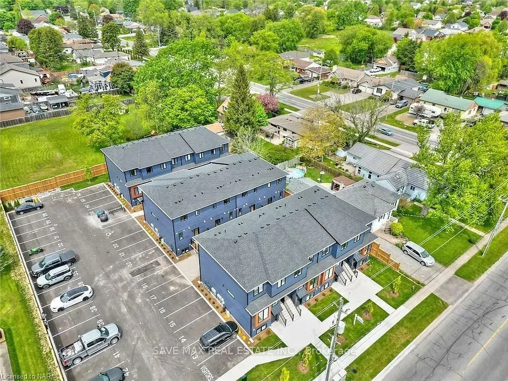 781 Clare Avenue E, #211