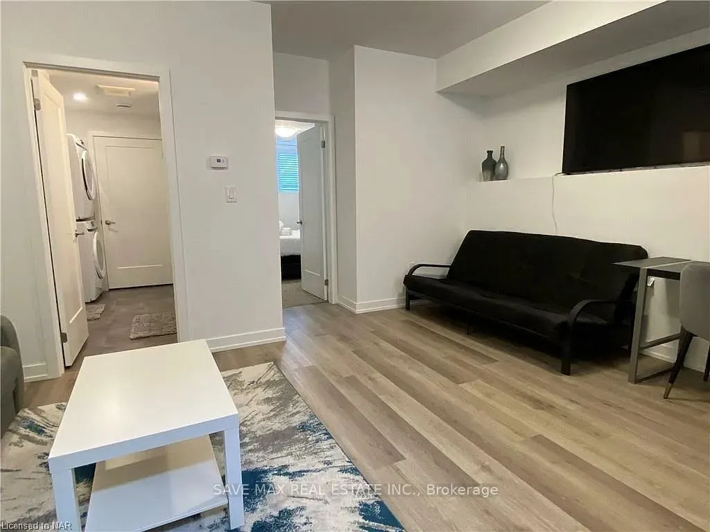 781 Clare Avenue E, #211