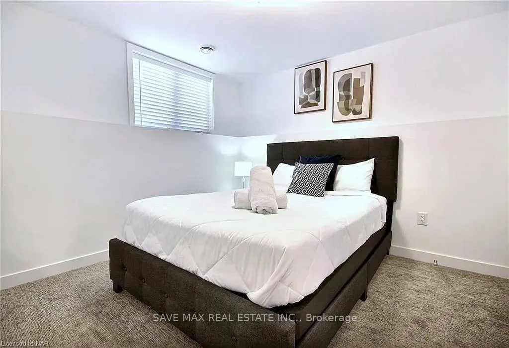 781 Clare Avenue E, #211