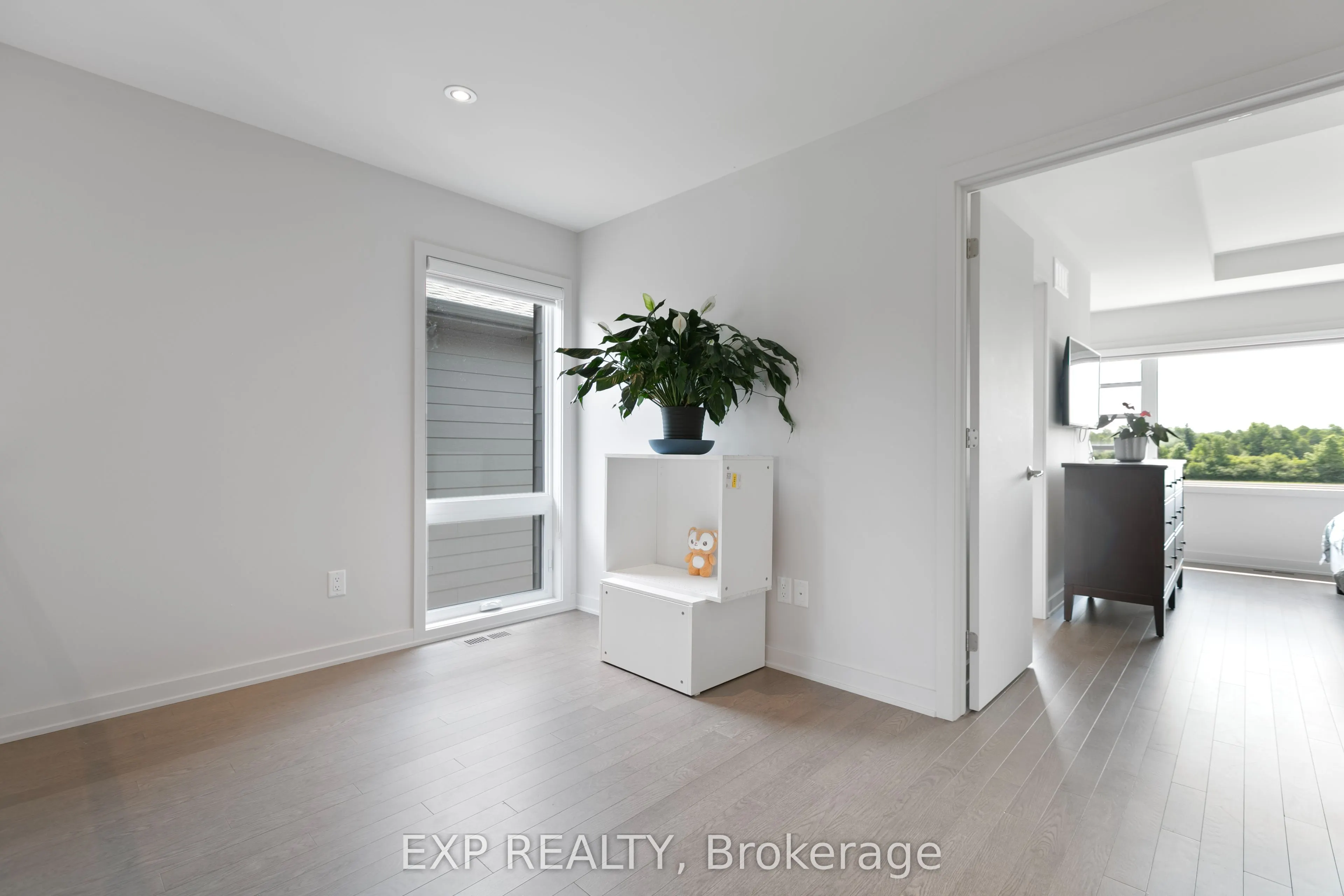 244 Shuttleworth Drive
