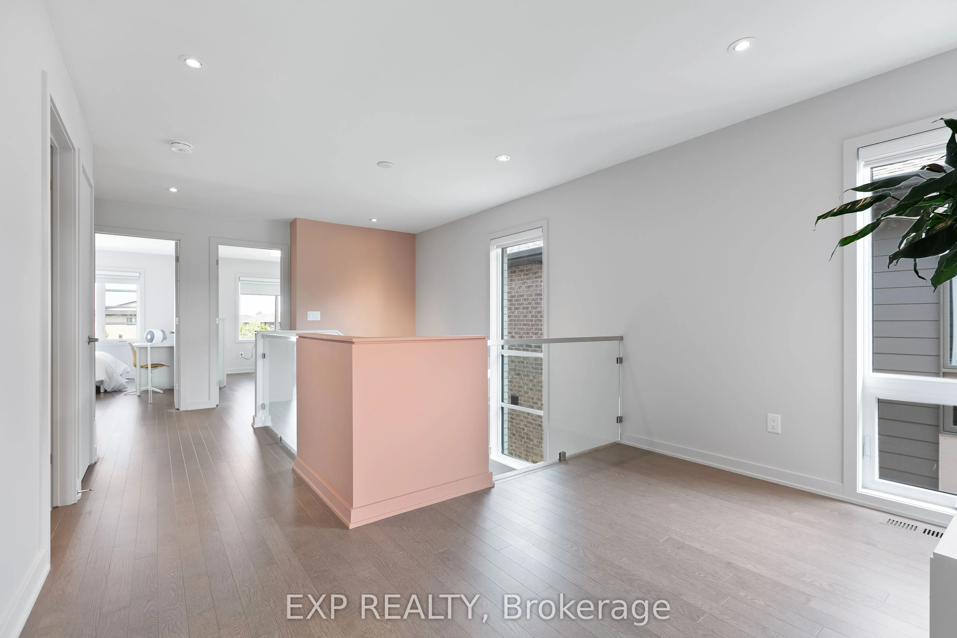 244 Shuttleworth Drive