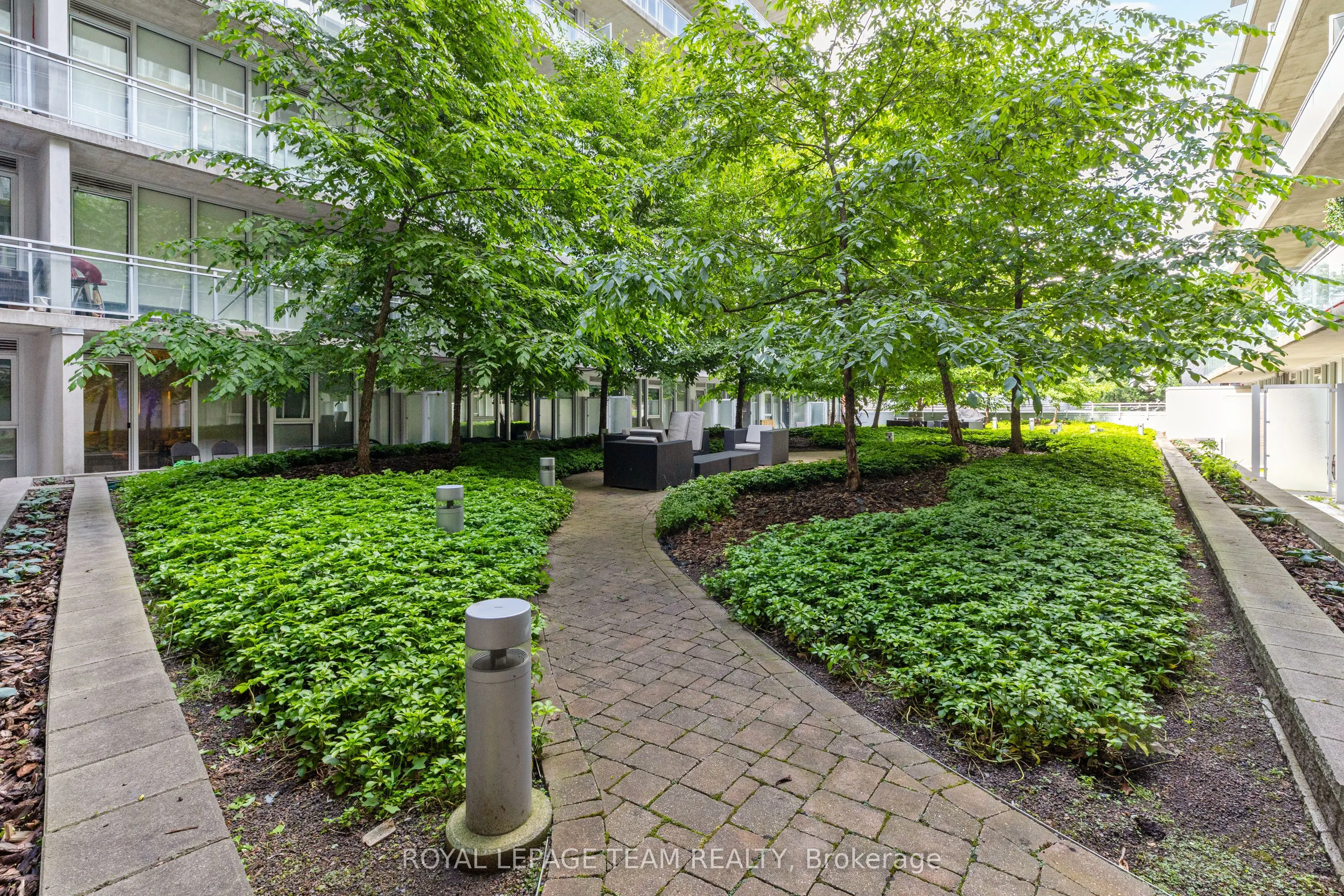 354 Gladstone Avenue