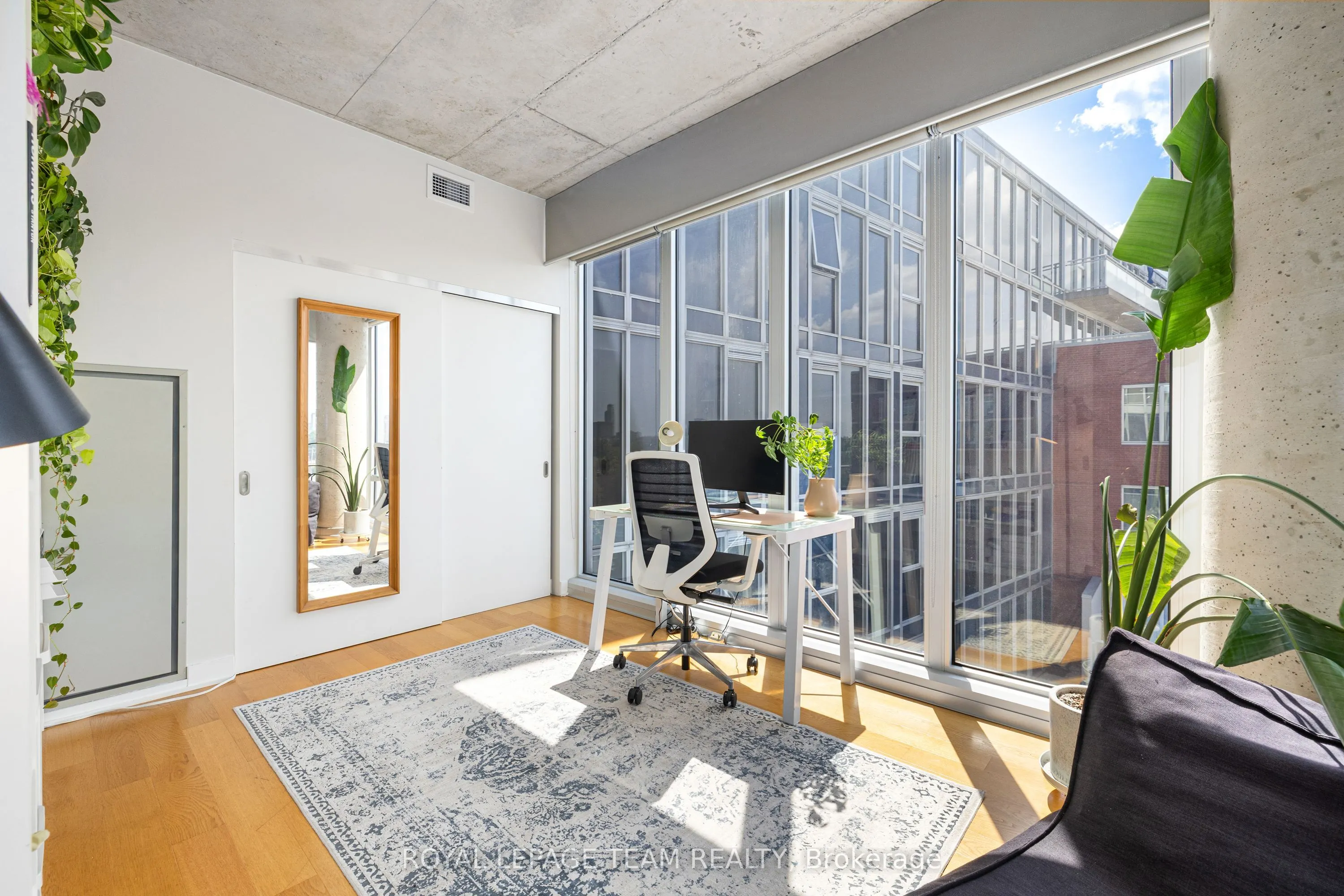 354 Gladstone Avenue