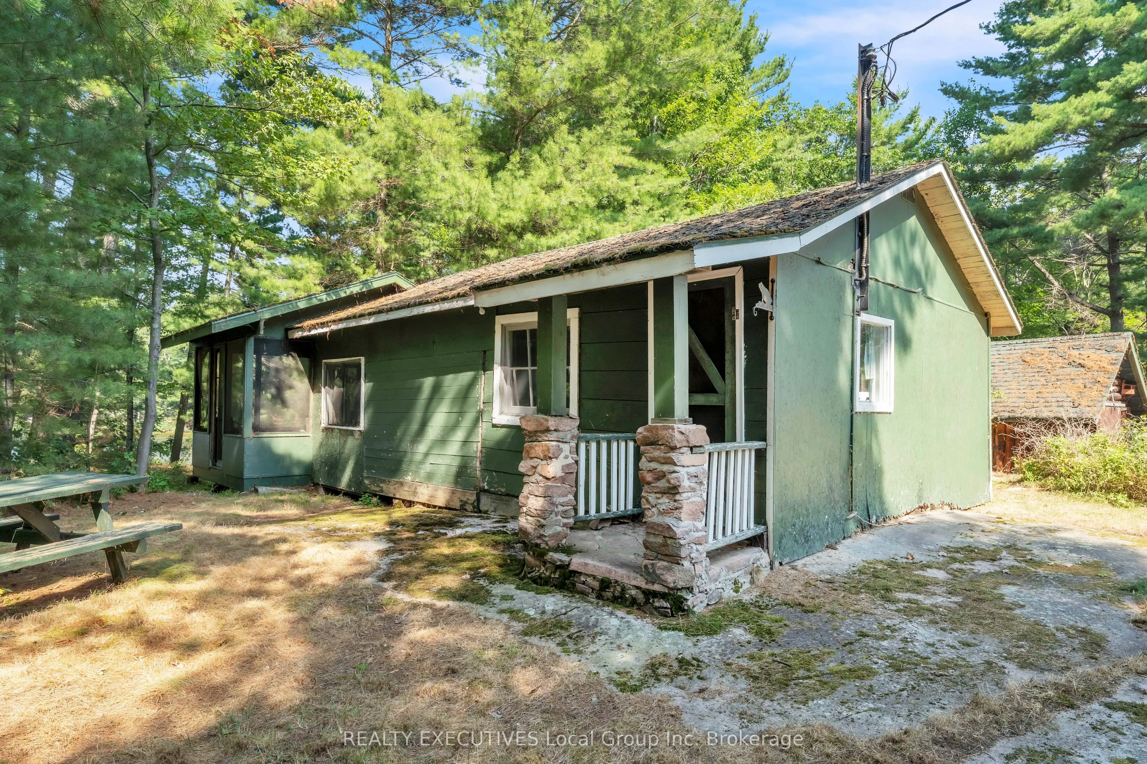 1 RICHARDSON ISLAND