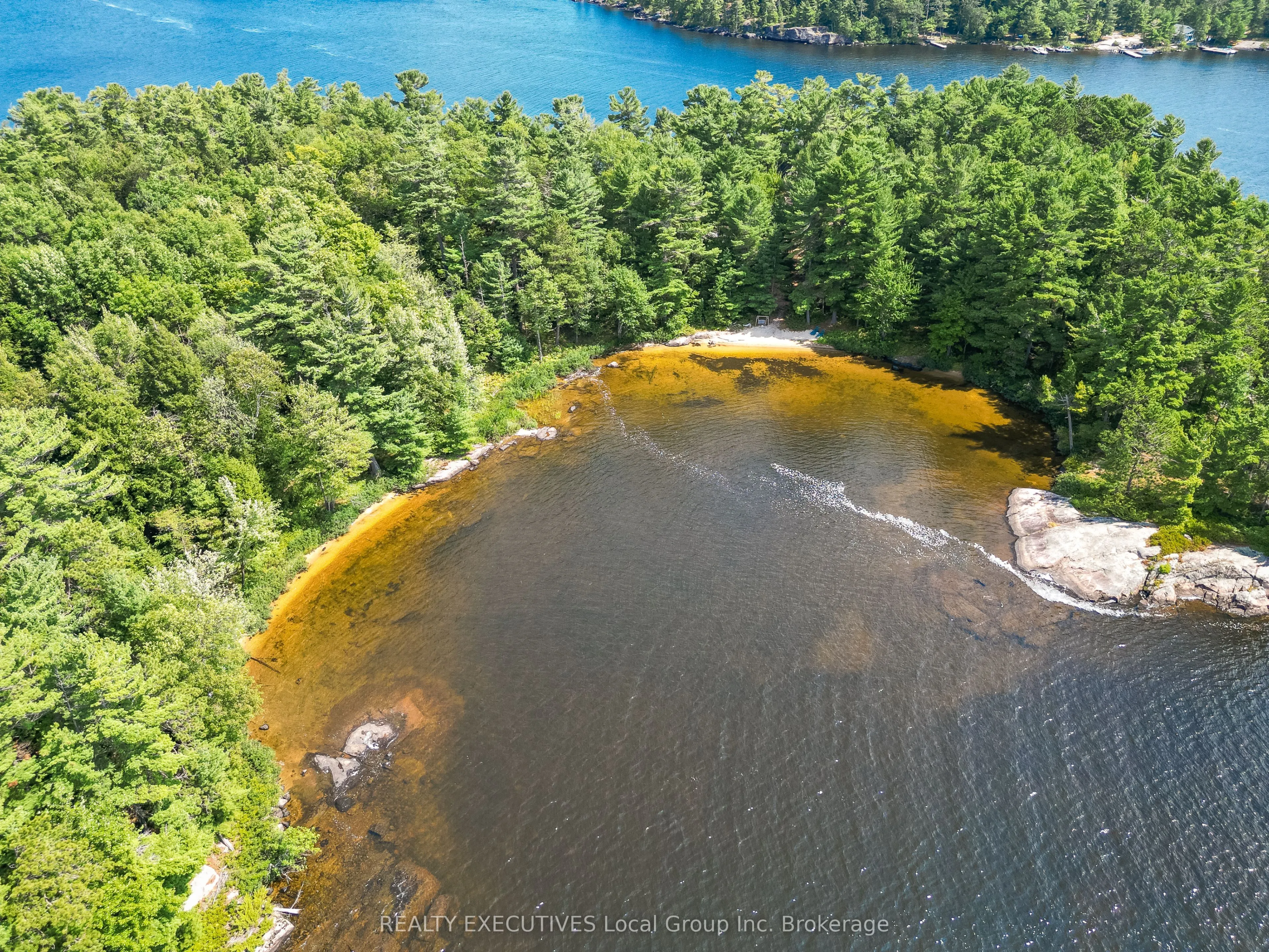 1 RICHARDSON ISLAND