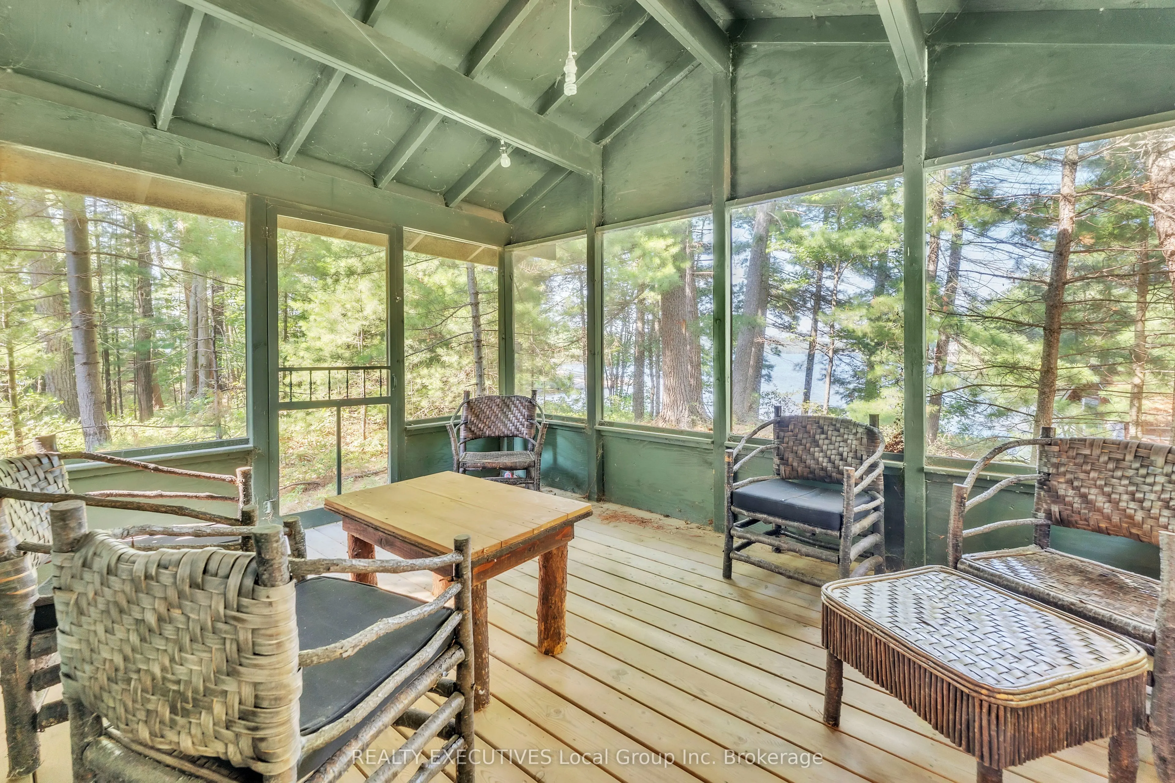 1 RICHARDSON ISLAND