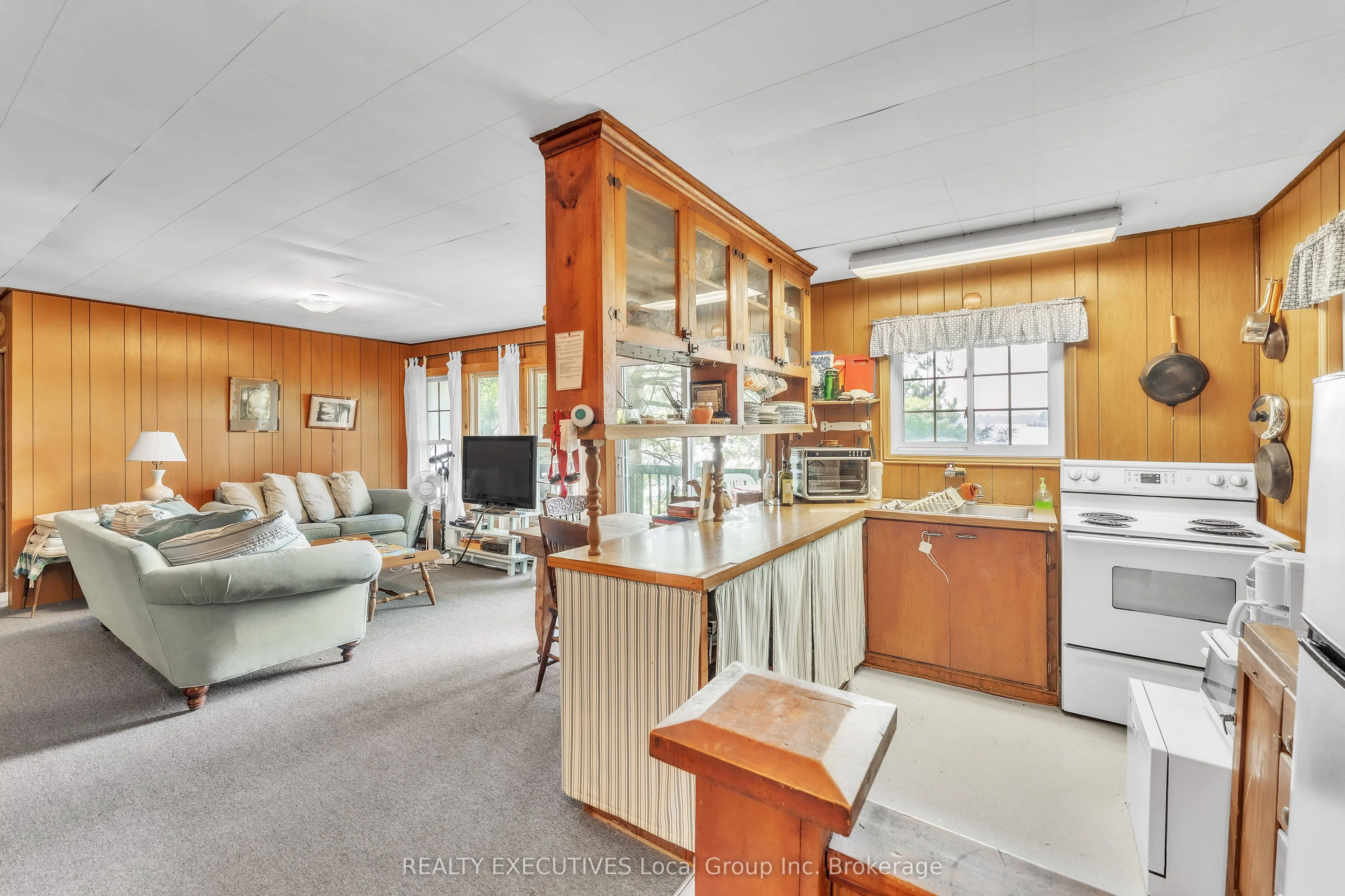 1 RICHARDSON ISLAND