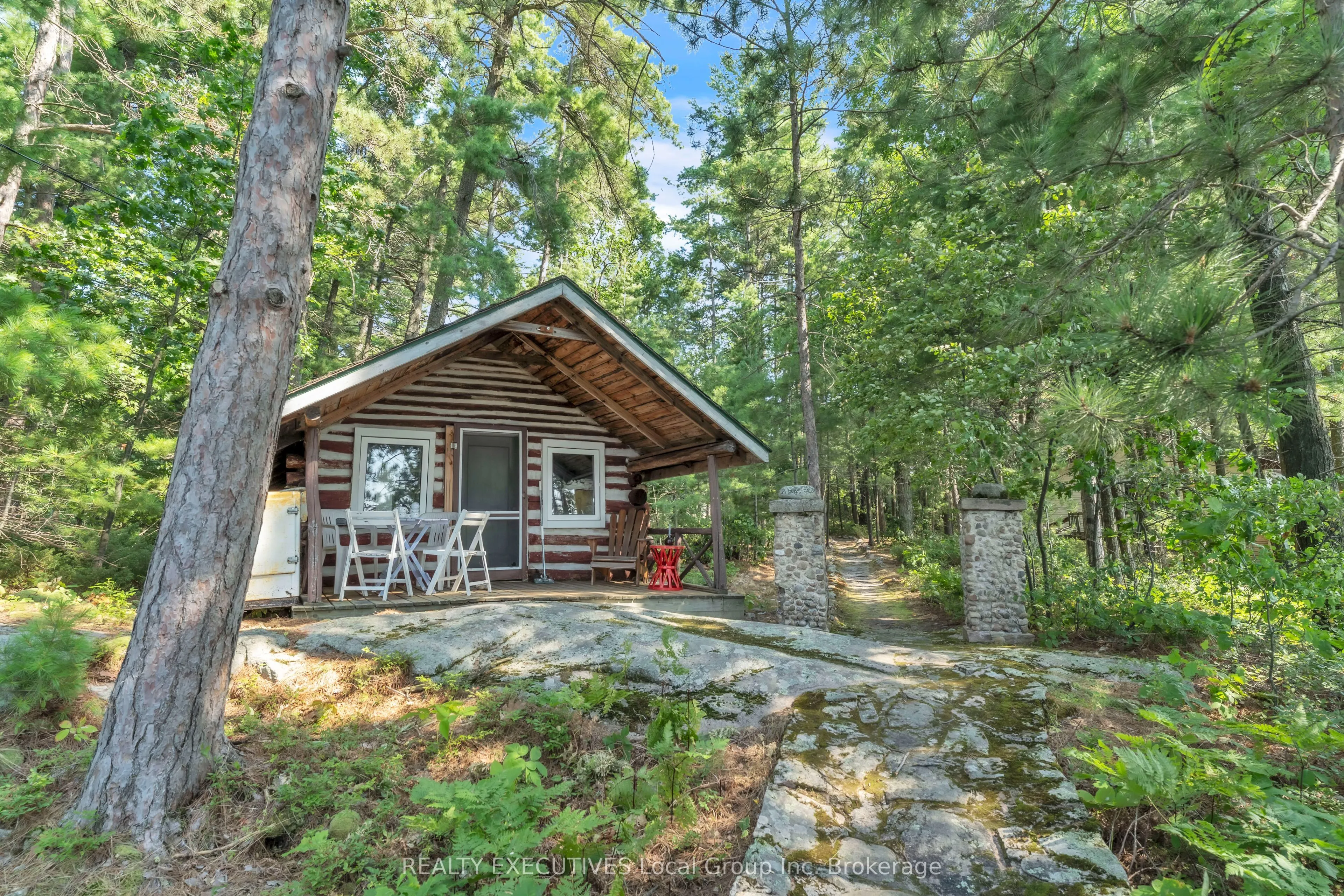 1 RICHARDSON ISLAND