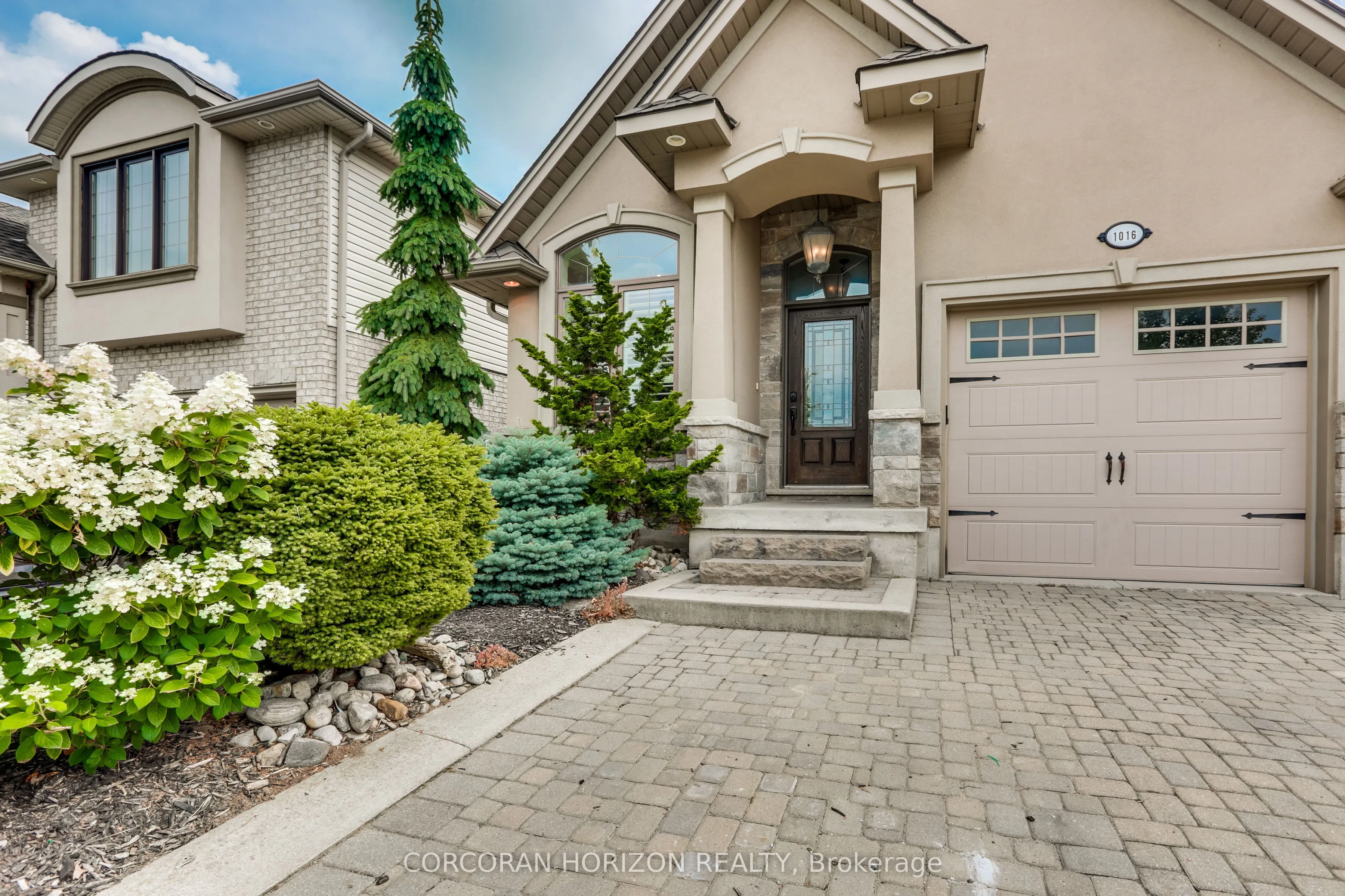 1016 Alberni Road