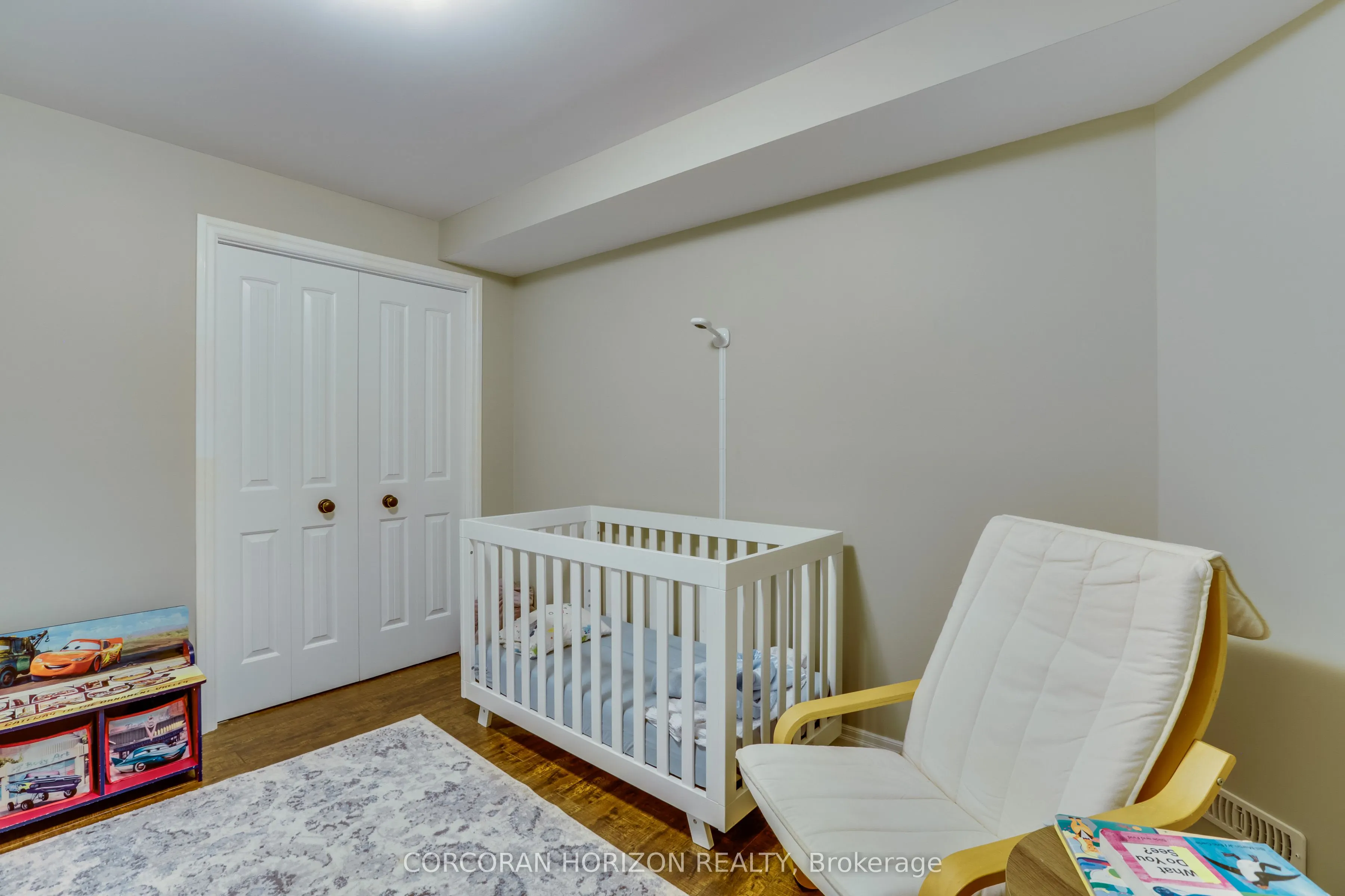 1016 Alberni Road