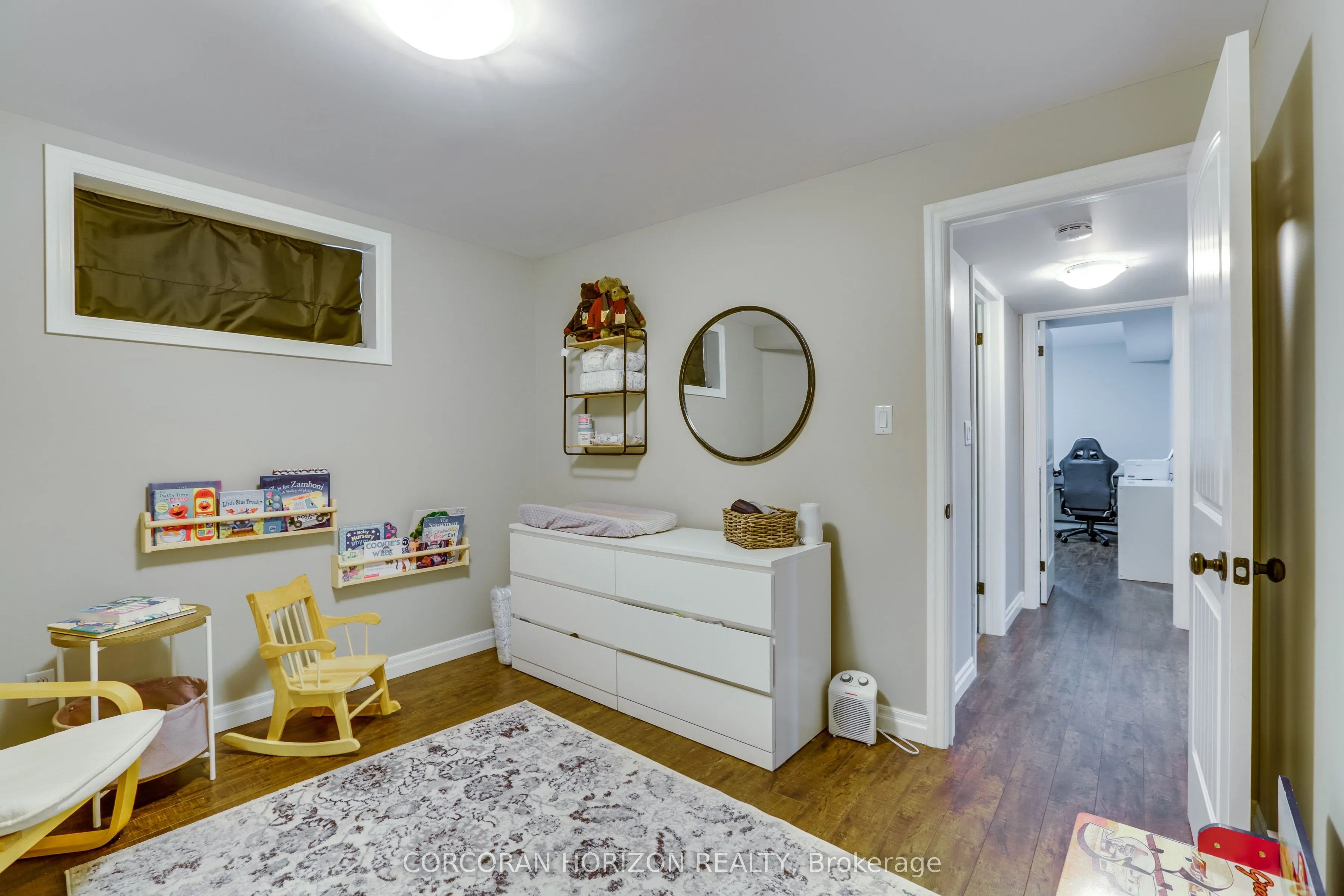 1016 Alberni Road