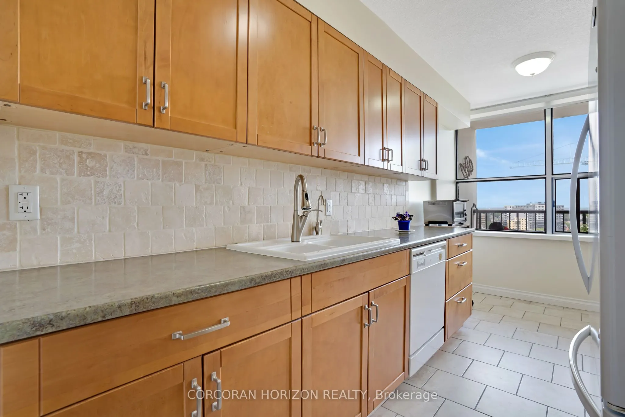 81 Church Street, #1104