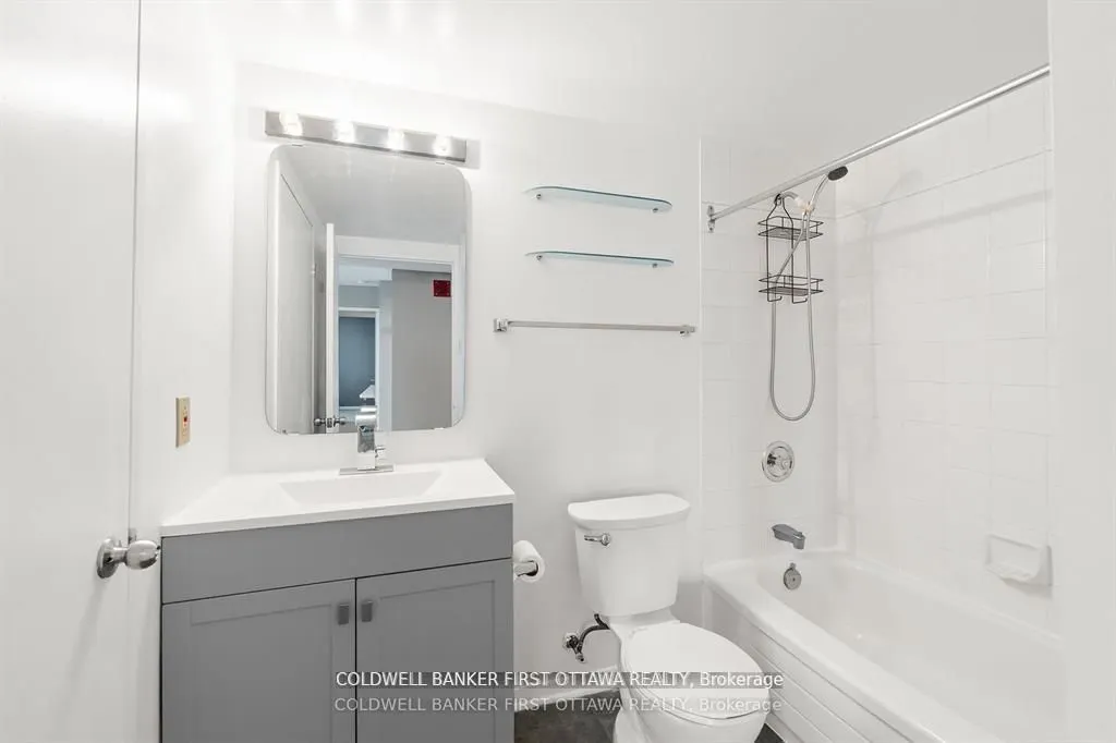 35 HOLLAND Avenue, #410