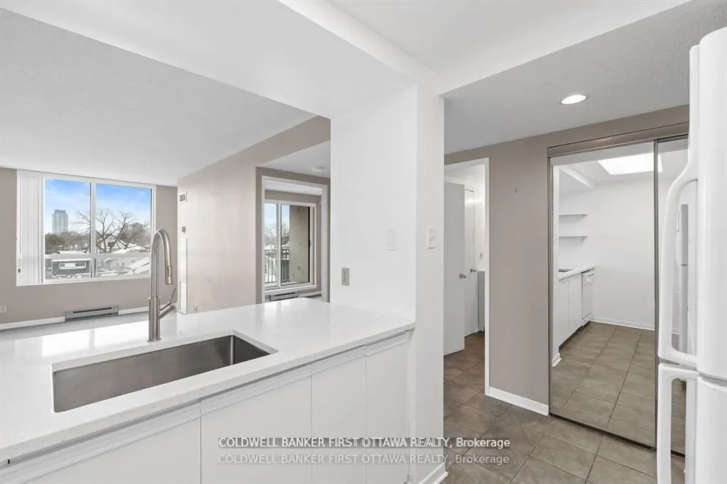 35 HOLLAND Avenue, #410