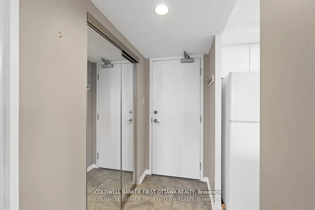 35 HOLLAND Avenue, #410