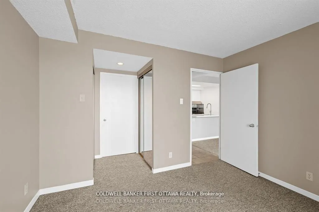35 HOLLAND Avenue, #410