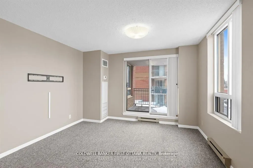 35 HOLLAND Avenue, #410