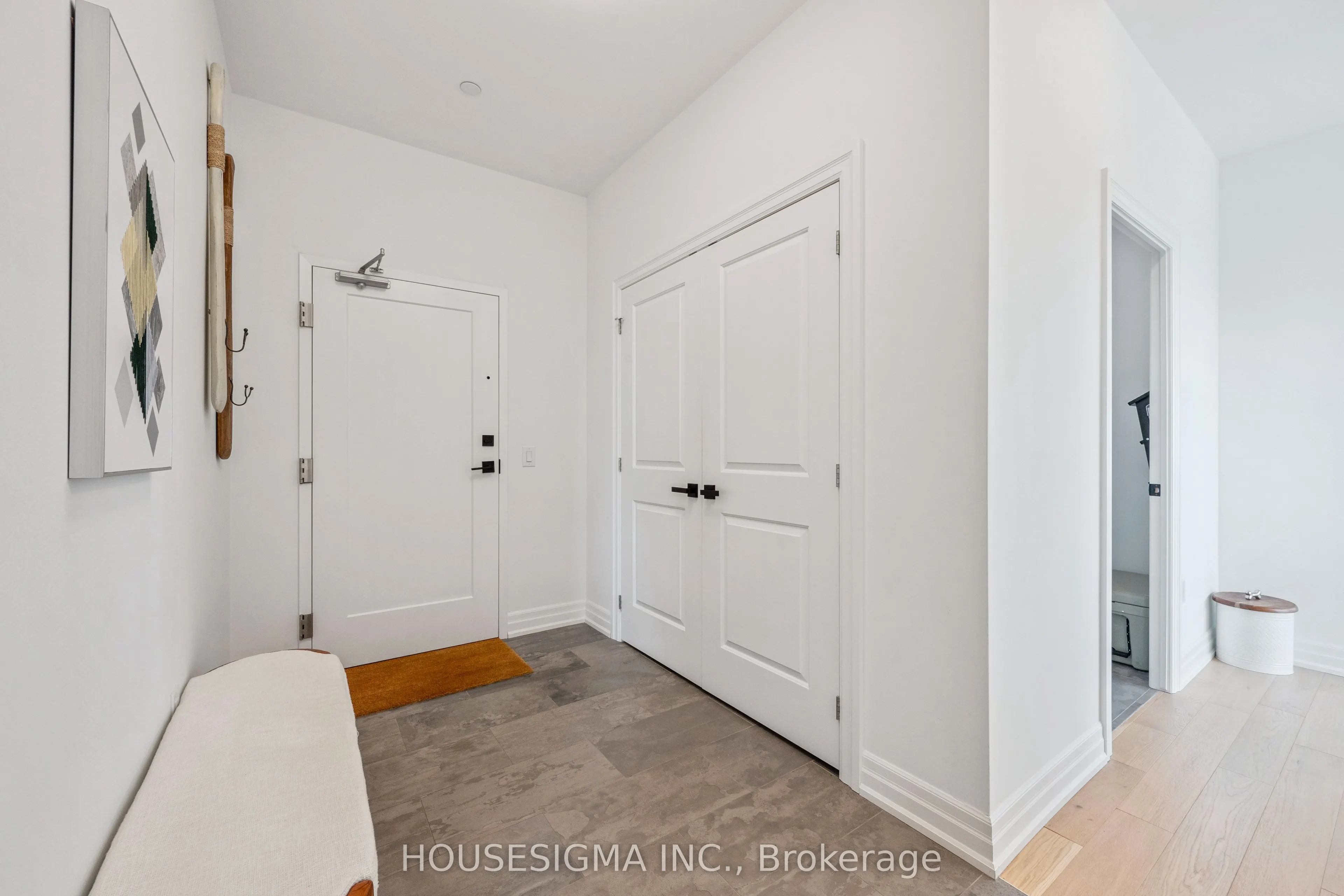 1880 Gordon Street, #1305