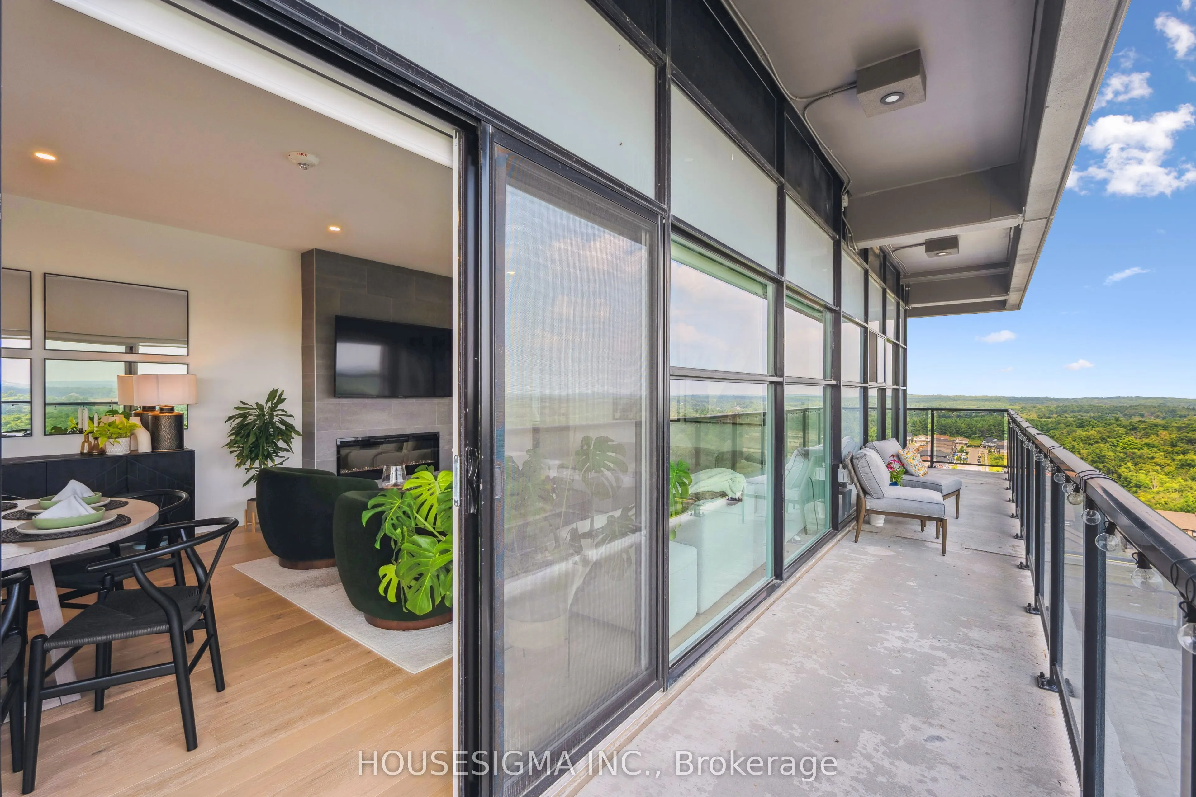 1880 Gordon Street, #1305