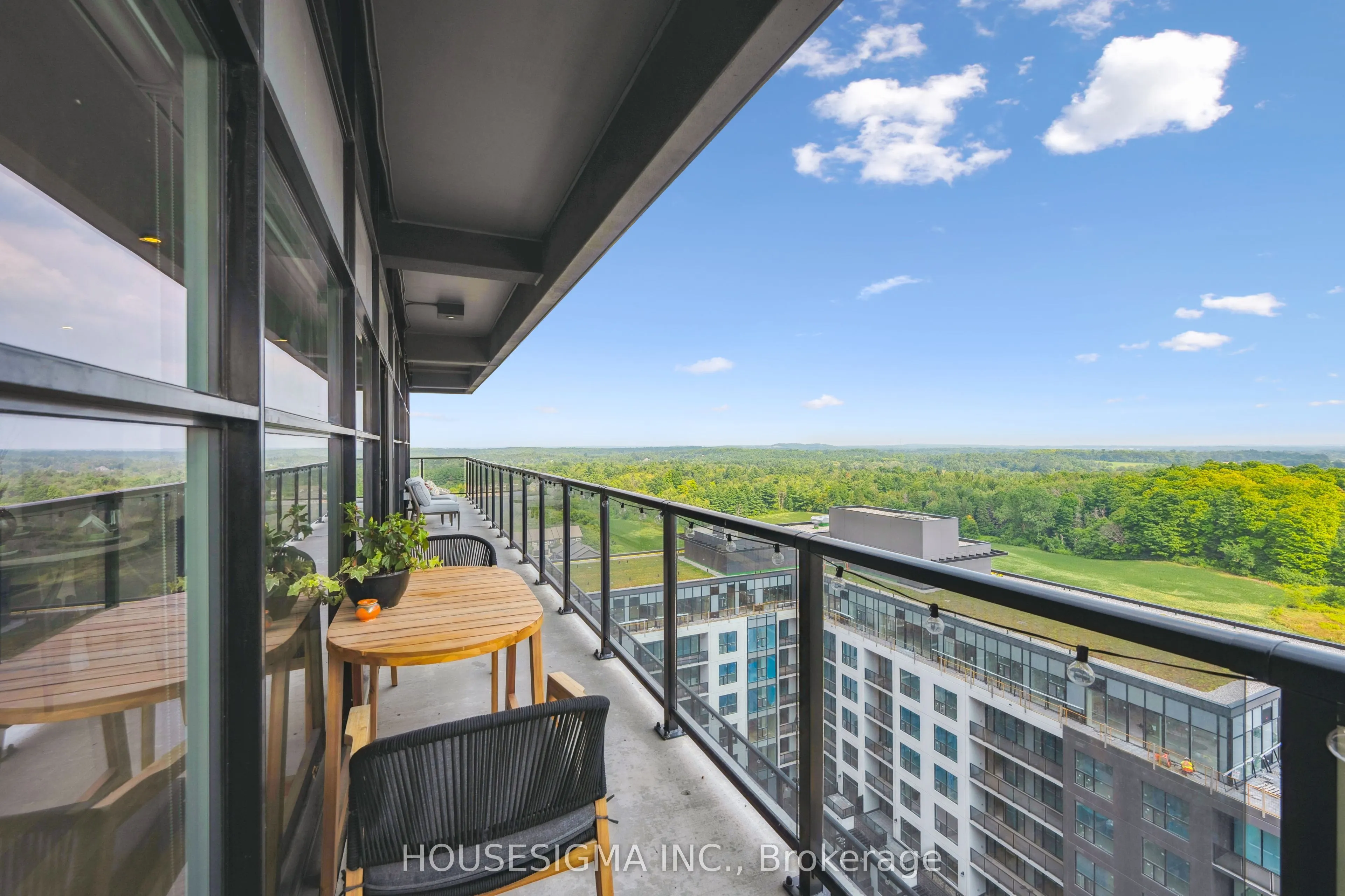1880 Gordon Street, #1305