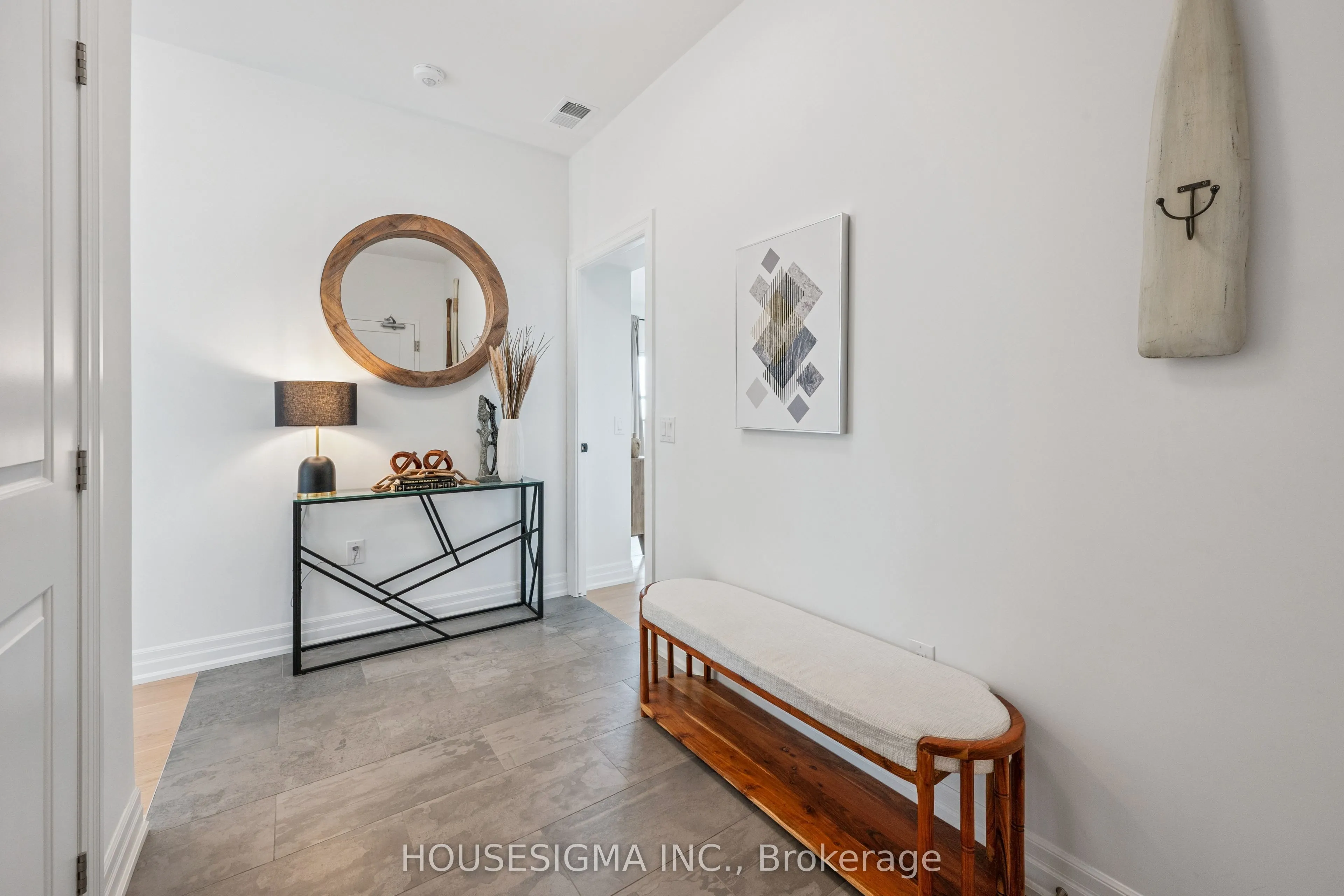 1880 Gordon Street, #1305