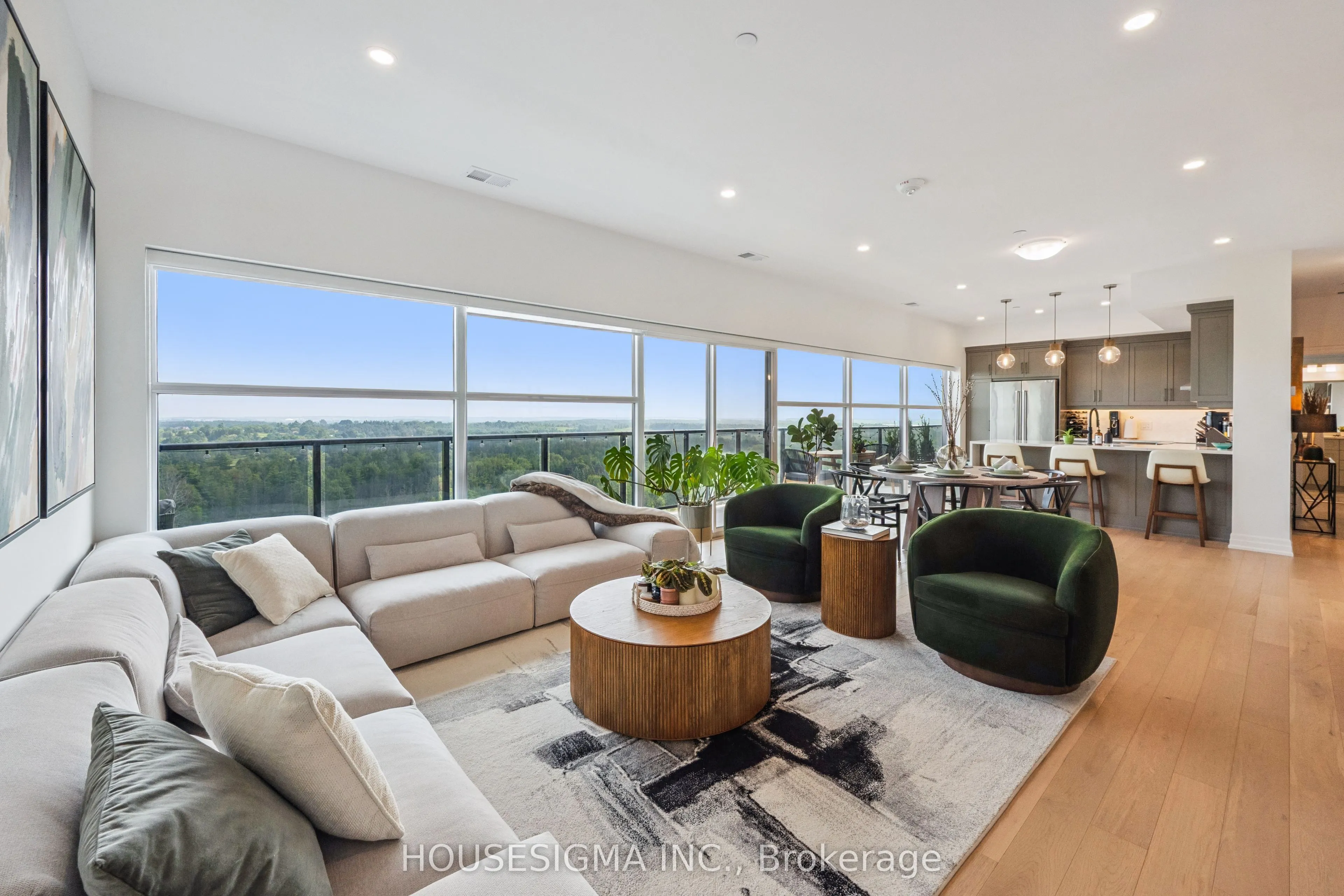 1880 Gordon Street, #1305