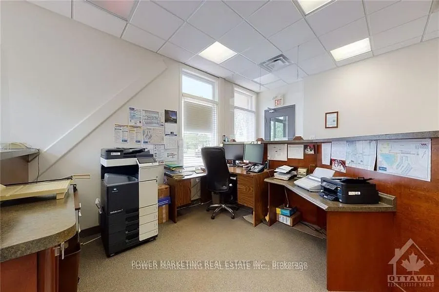500 Lacolle Way, #300
