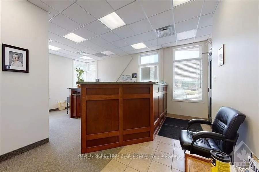 500 Lacolle Way, #300