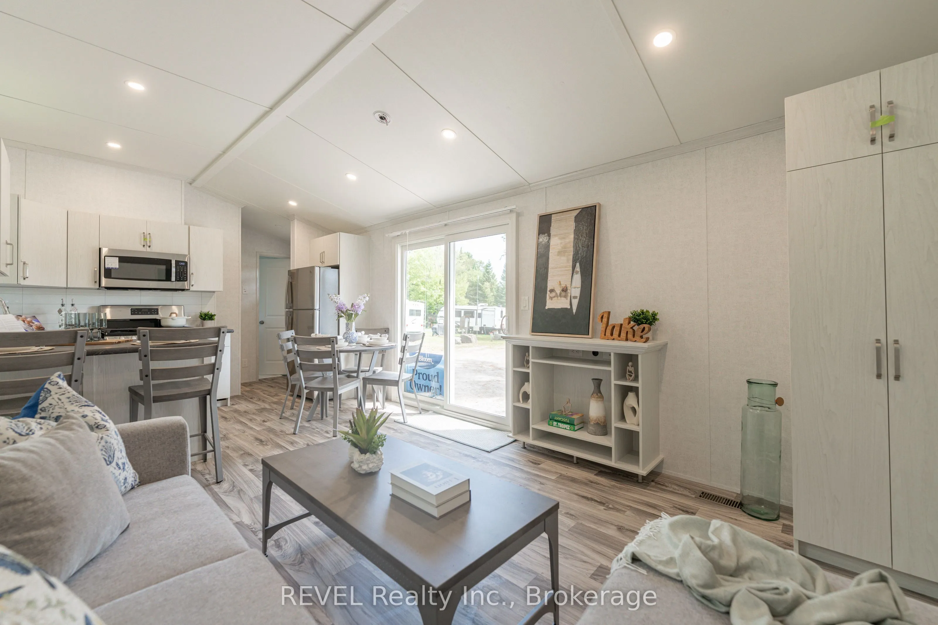 85 HUTCHINSON BEACH Road, #B56
