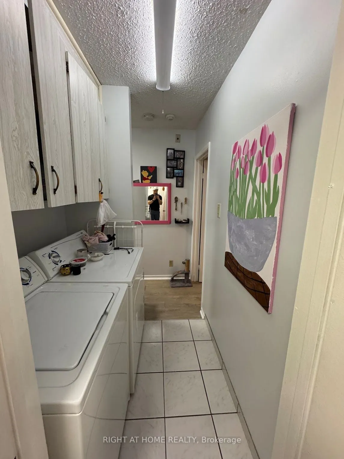 222 Lyon Street N, #2
