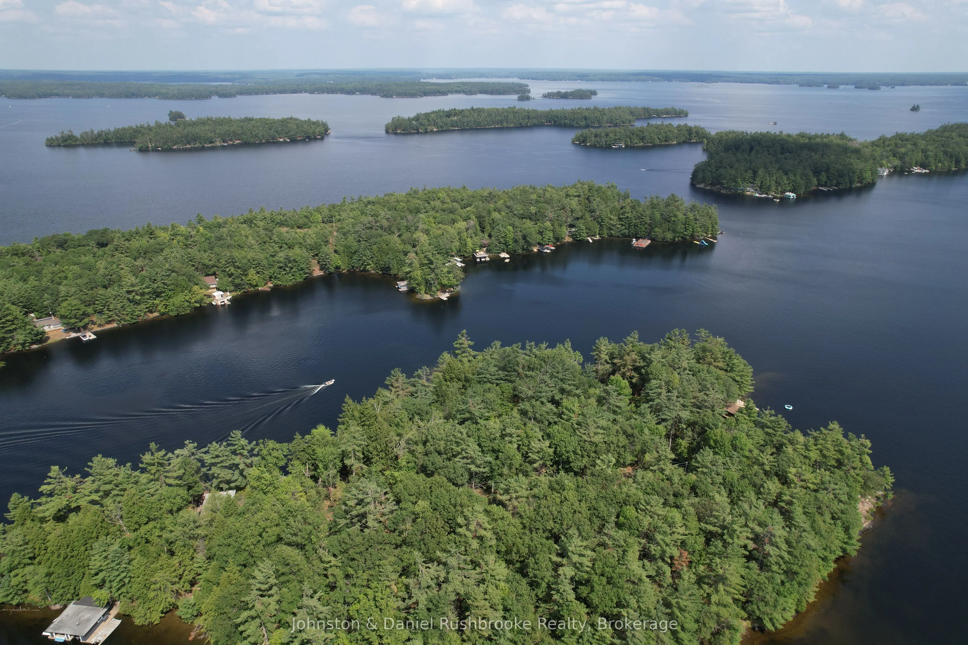 2 Island 24LM (Denison)