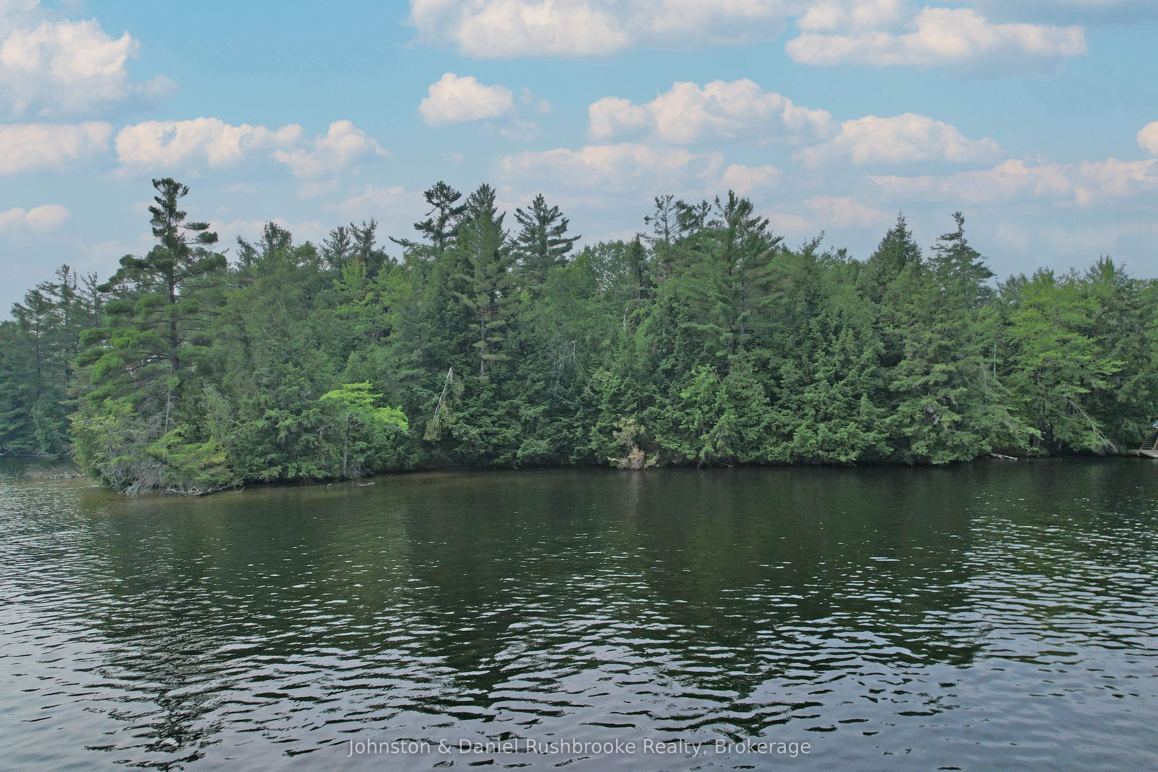 2 Island 24LM (Denison)