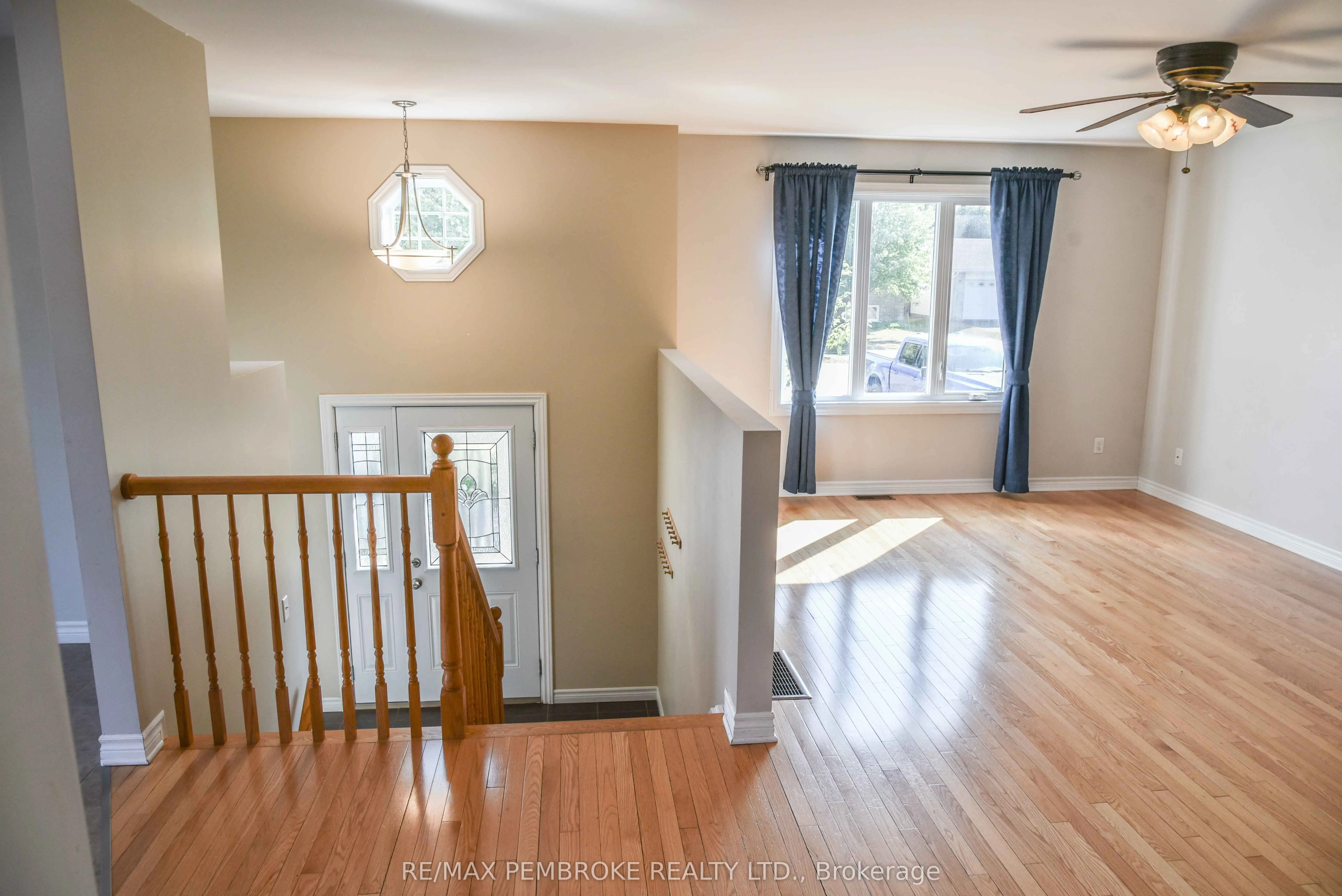 49 Oak Avenue