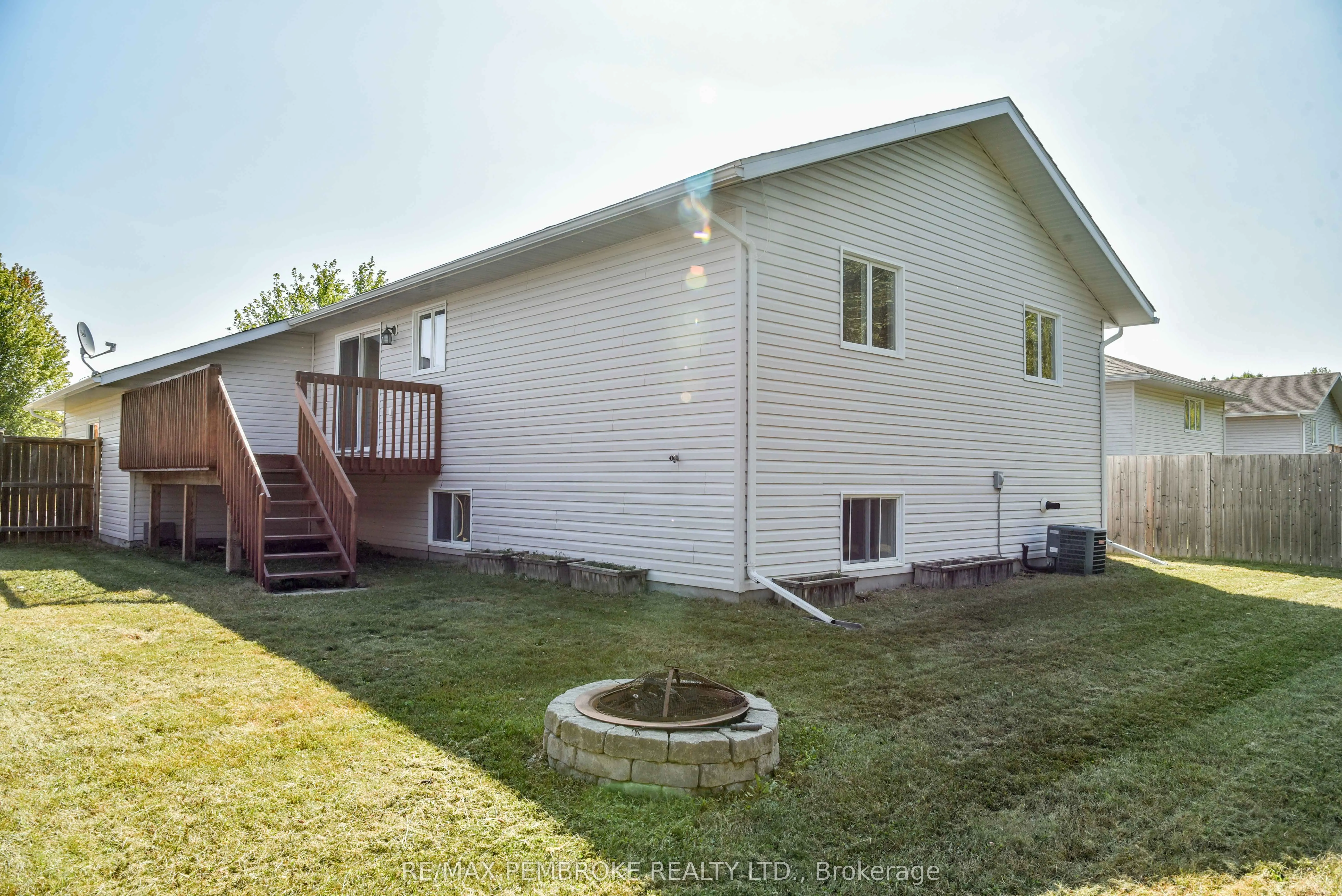 49 Oak Avenue