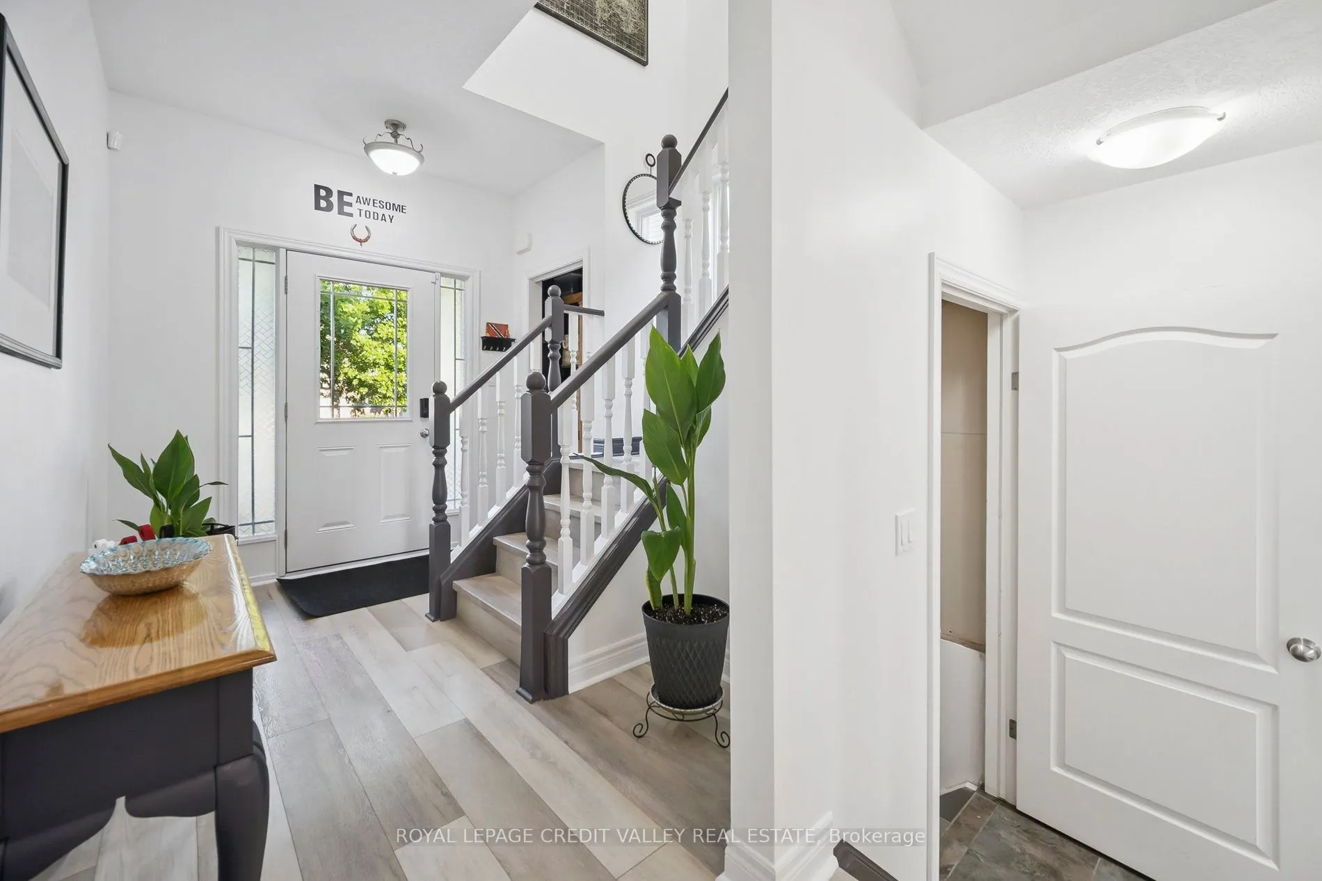 9 Peach Tree Boulevard