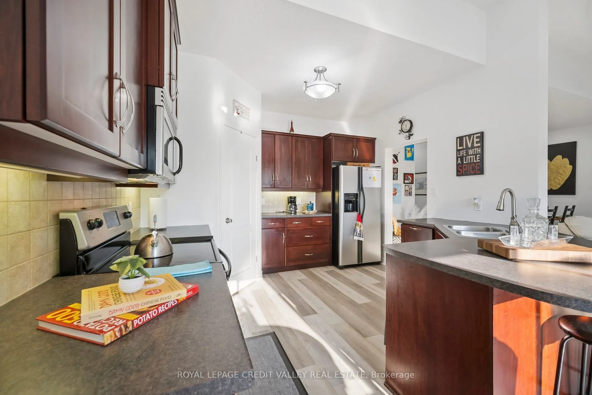 9 Peach Tree Boulevard
