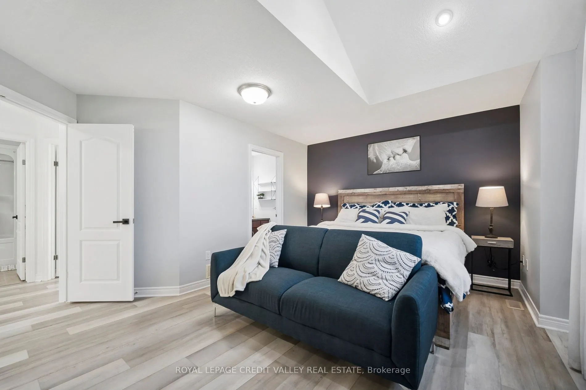 9 Peach Tree Boulevard