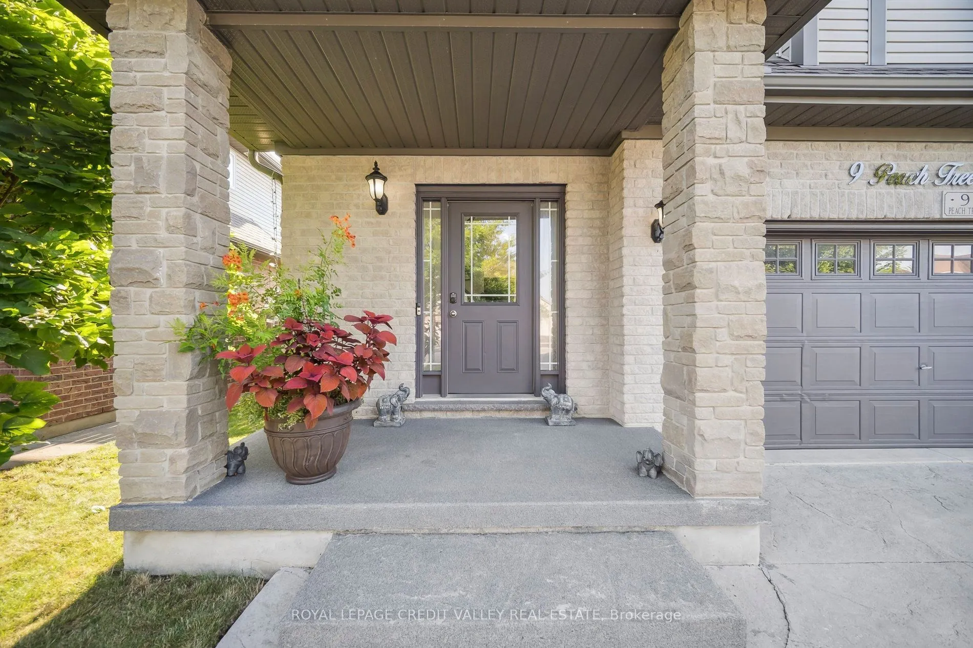 9 Peach Tree Boulevard