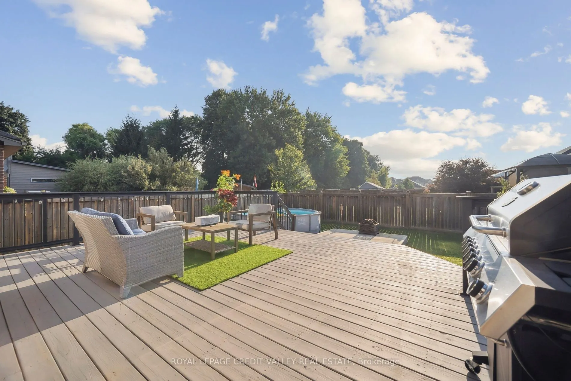 9 Peach Tree Boulevard