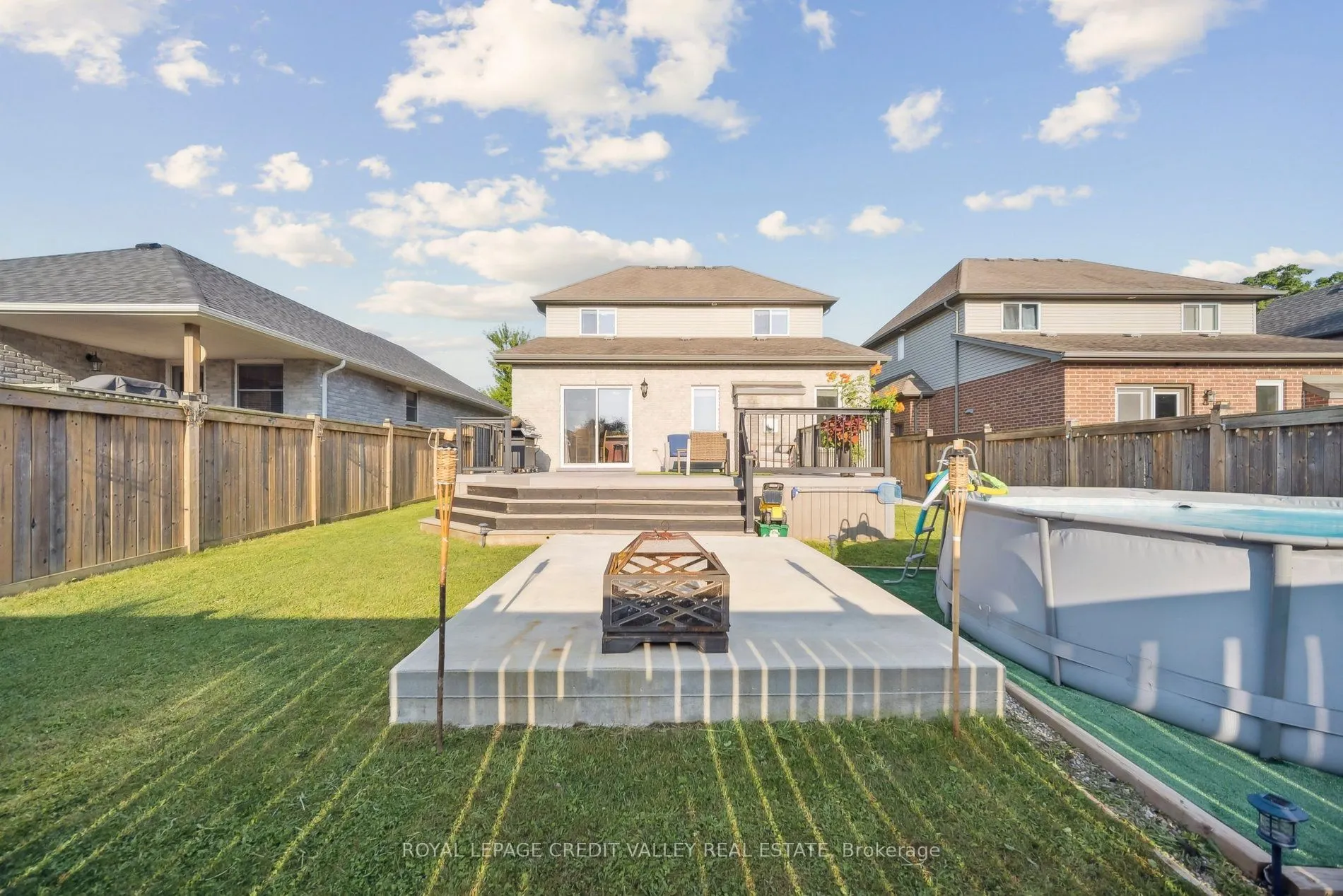9 Peach Tree Boulevard