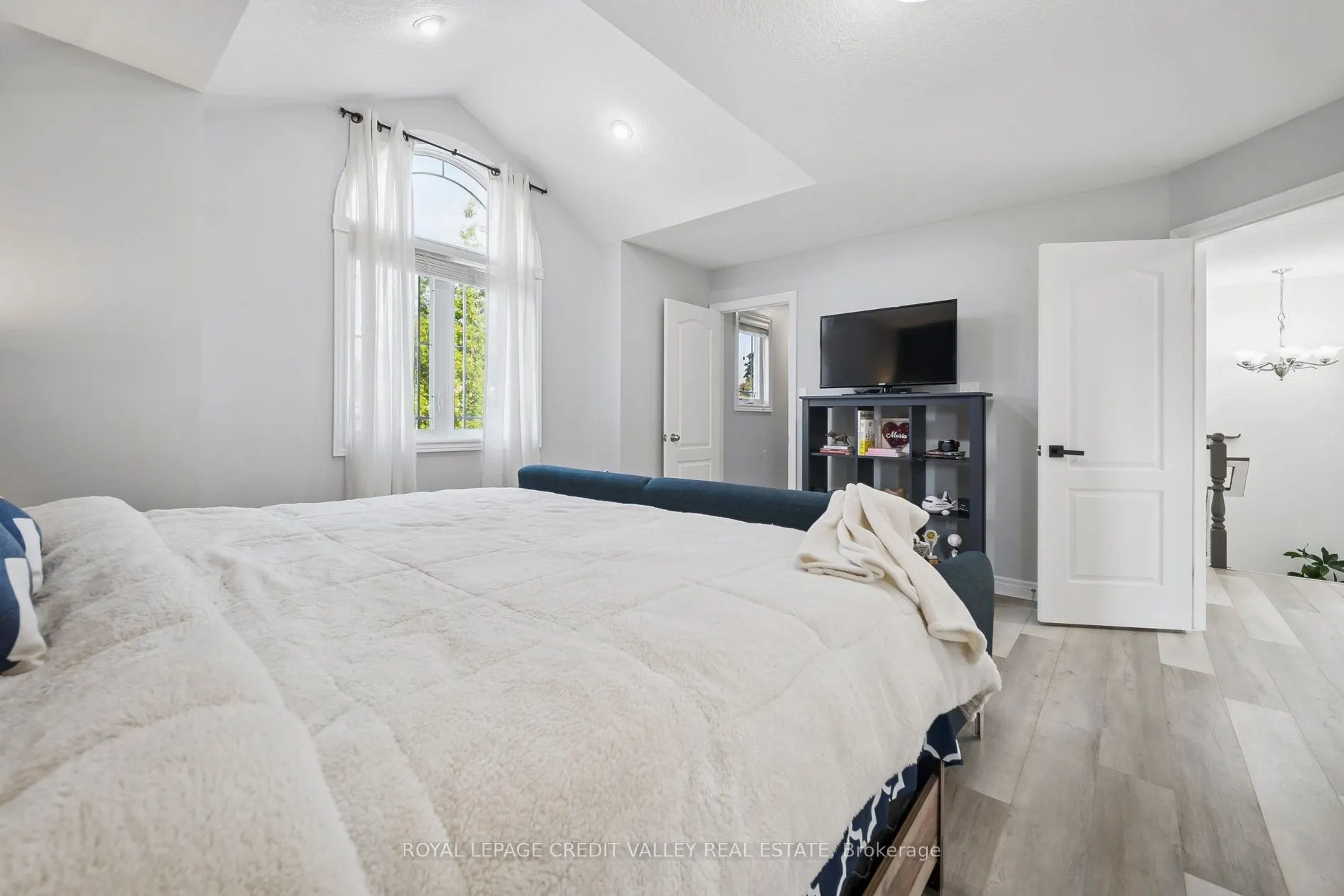 9 Peach Tree Boulevard
