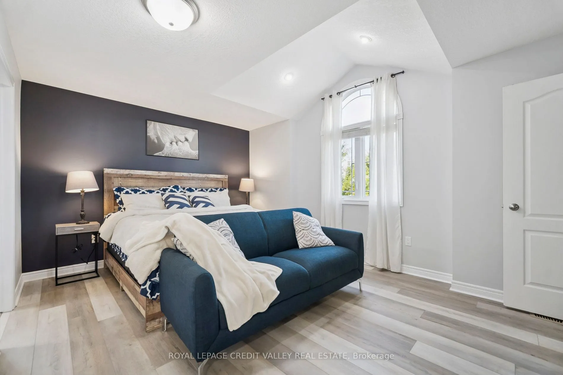 9 Peach Tree Boulevard
