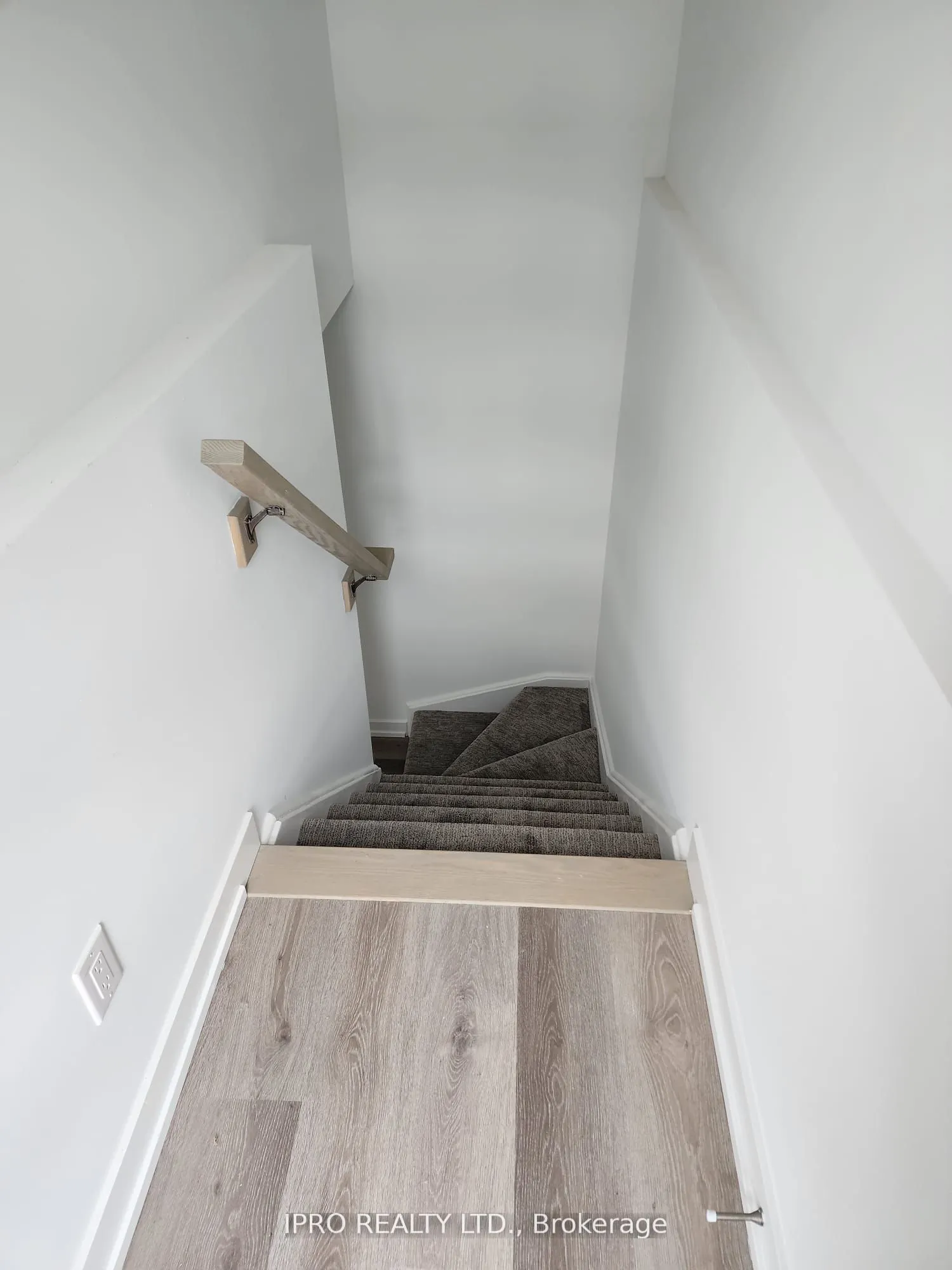 4263 Fourth Avenue, #814
