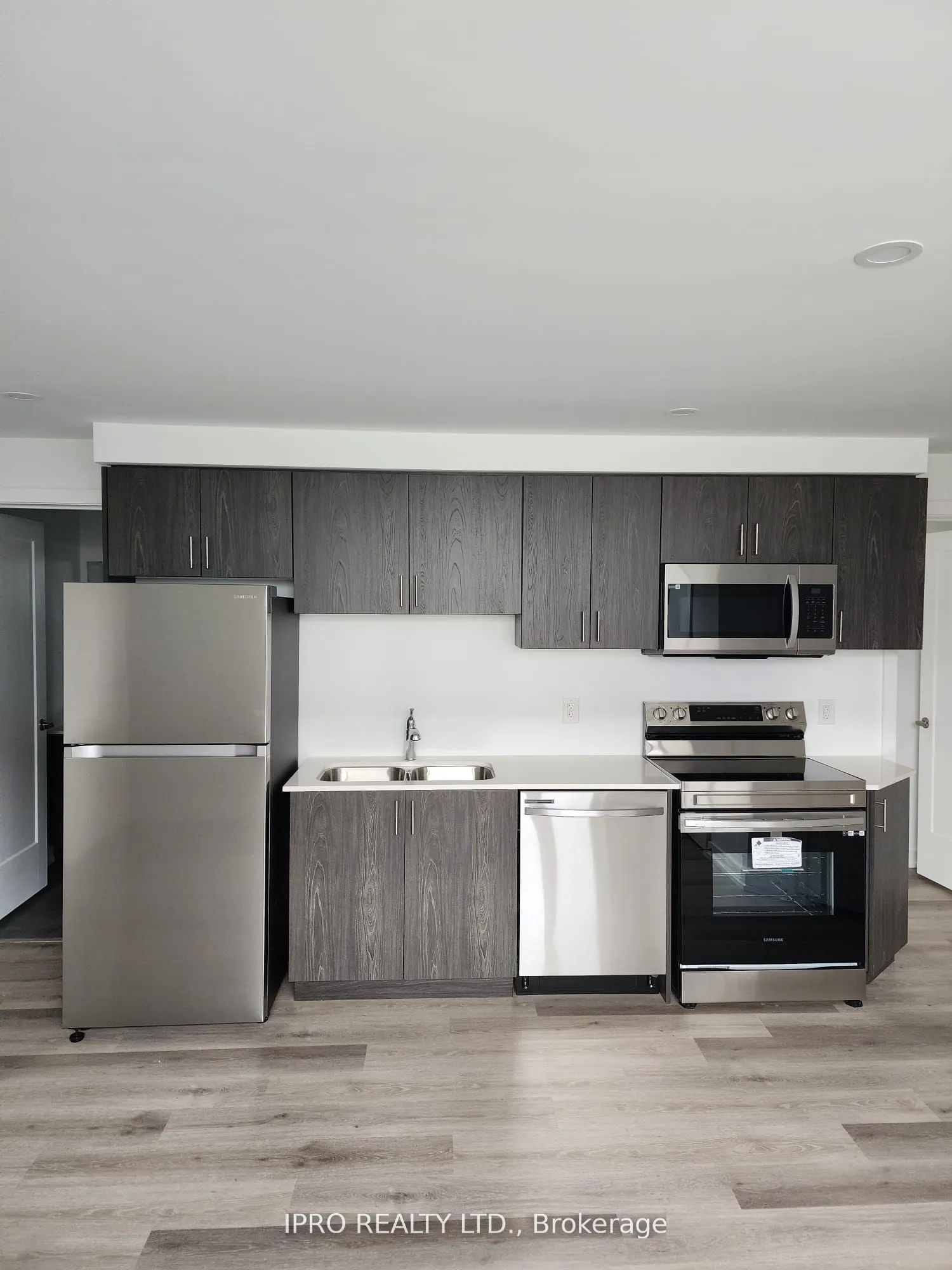 4263 Fourth Avenue, #814