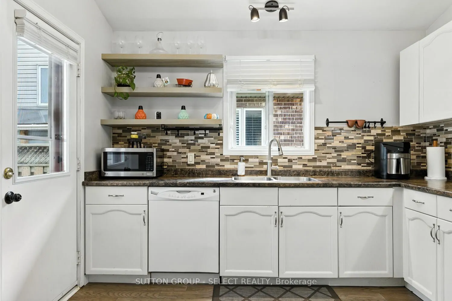 281 ELLERSLIE Road