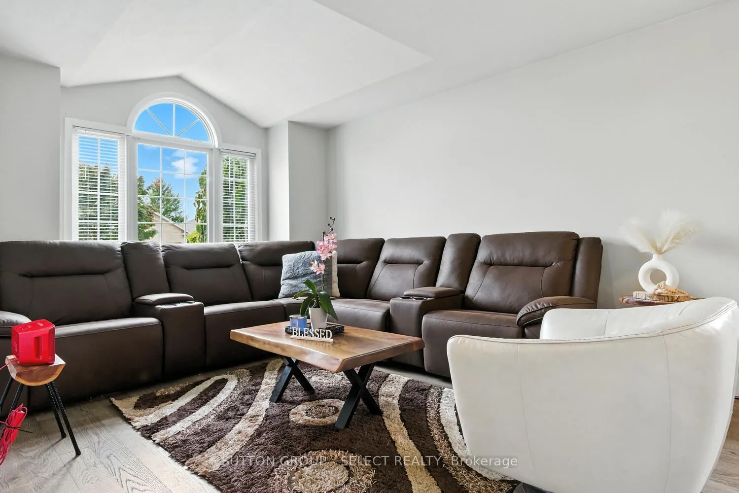 281 ELLERSLIE Road